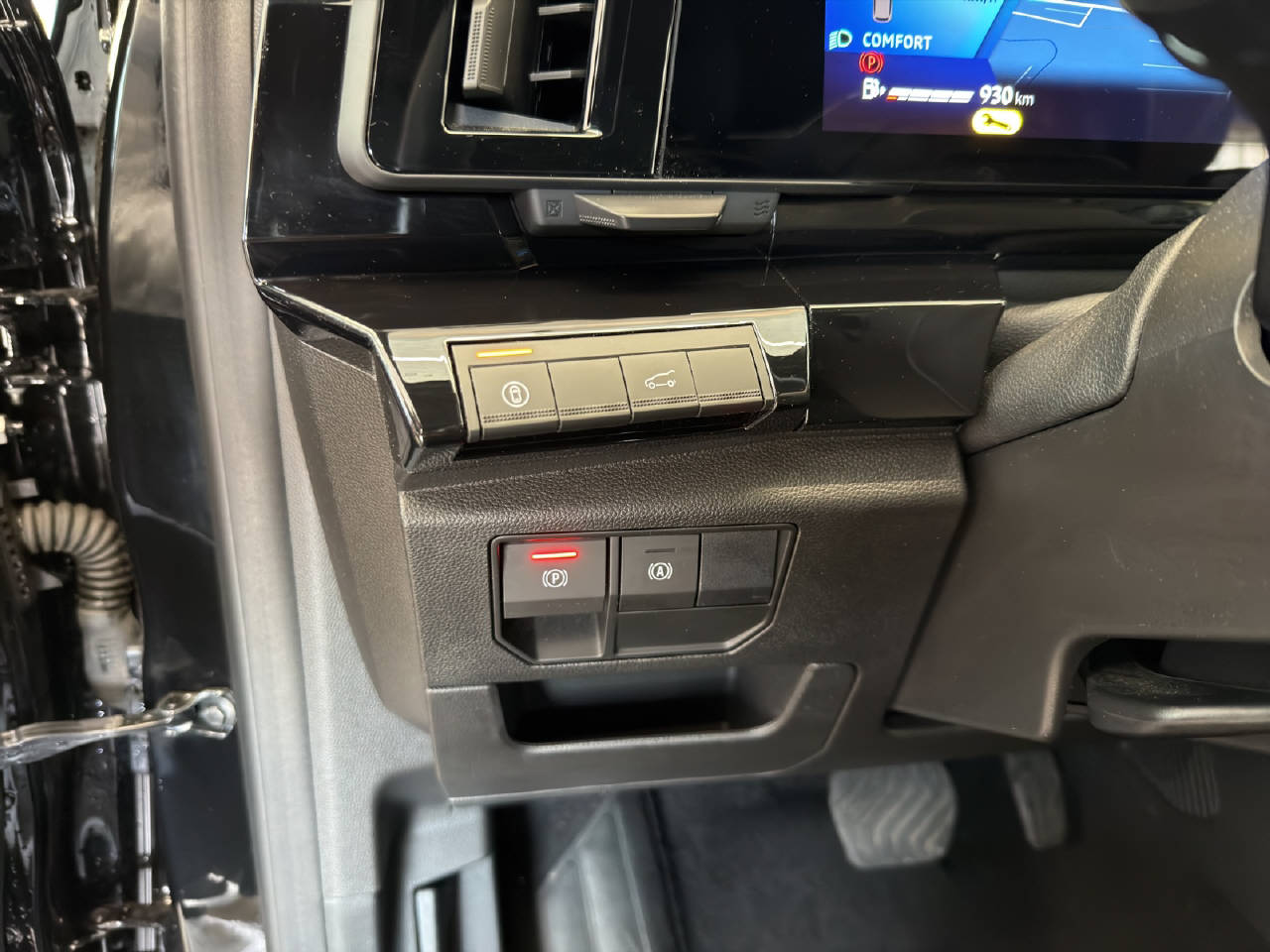 RENAULT Austral 1.2 E-Tech techno-image-9