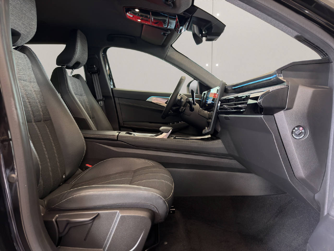 RENAULT Austral 1.2 E-Tech techno-image-10