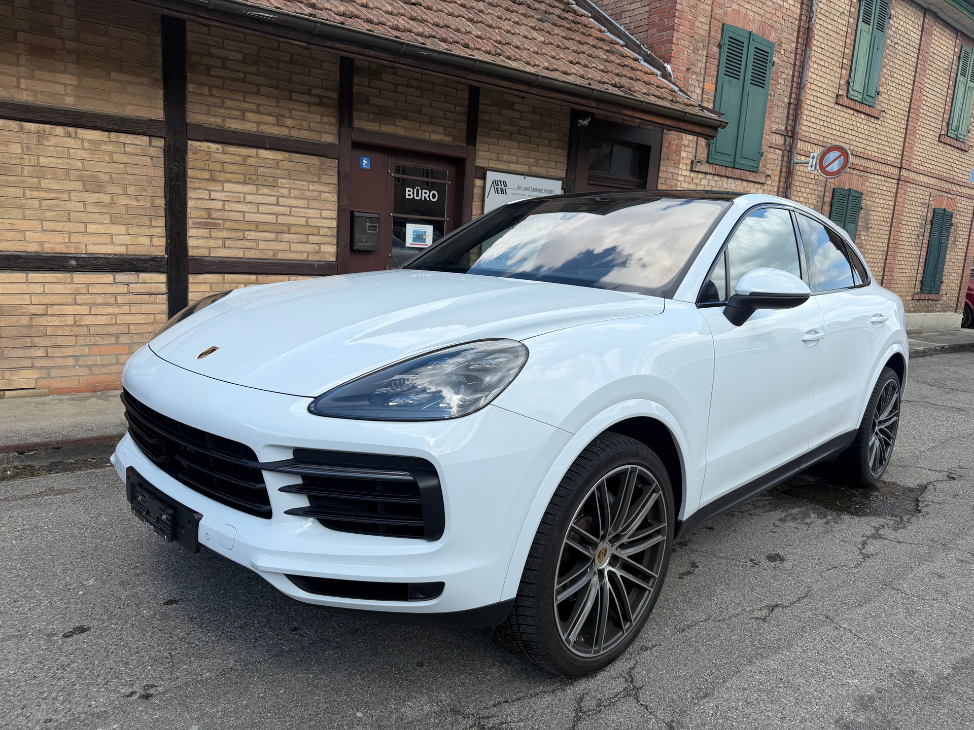 PORSCHE Cayenne Coupé-image-9