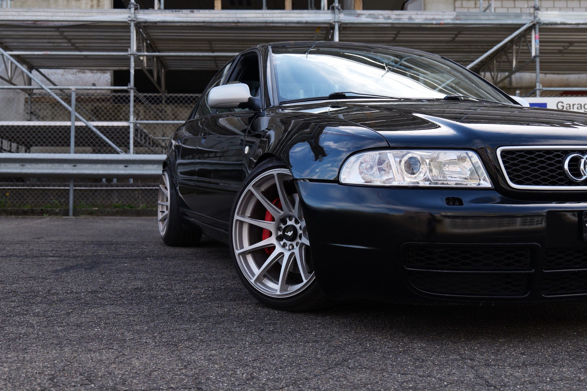 AUDI S4 B5 Limousine quattro-image-1