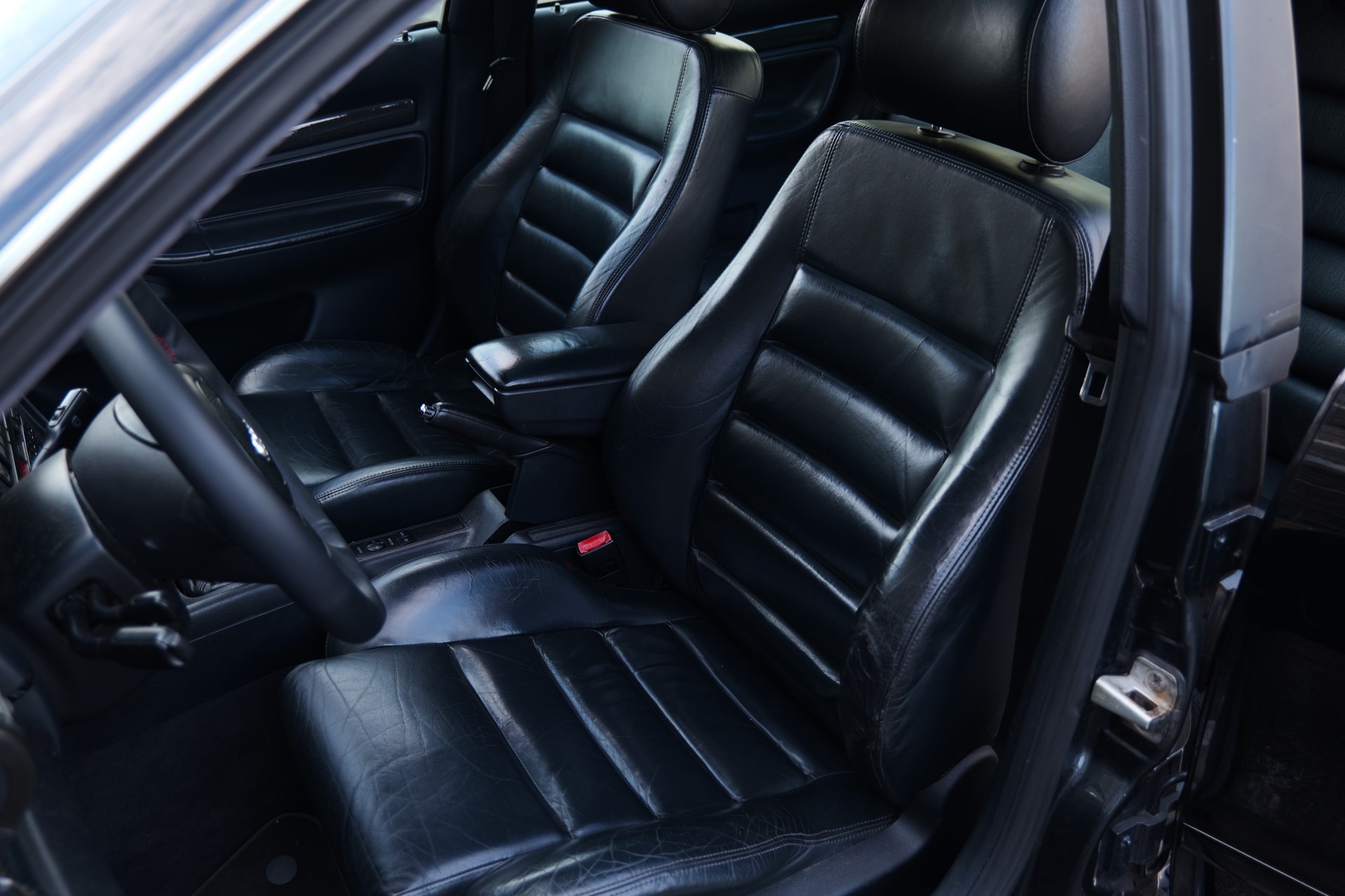 AUDI S4 B5 Limousine quattro-image-8