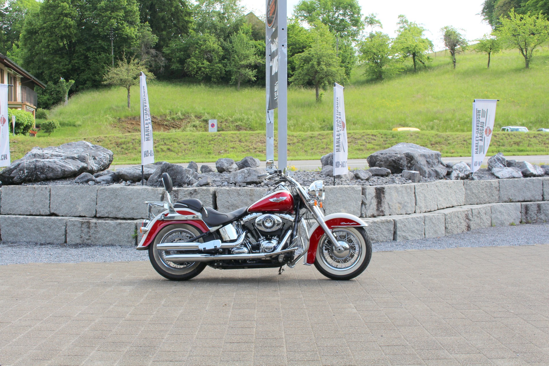 HARLEY-DAVIDSON FLSTN Softail Deluxe ABS-image-4