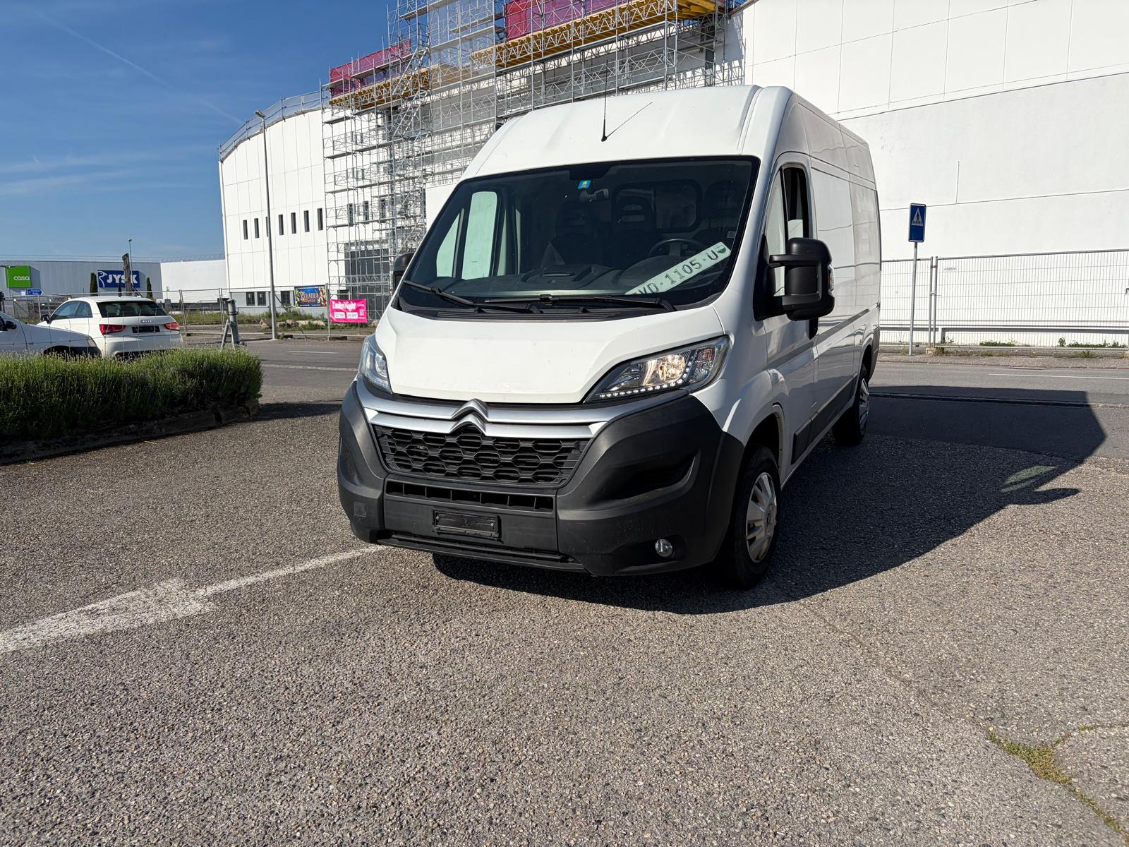 CITROEN Jumper 35 2.0 BlueHDi 130 Attraction L2H2-image-2