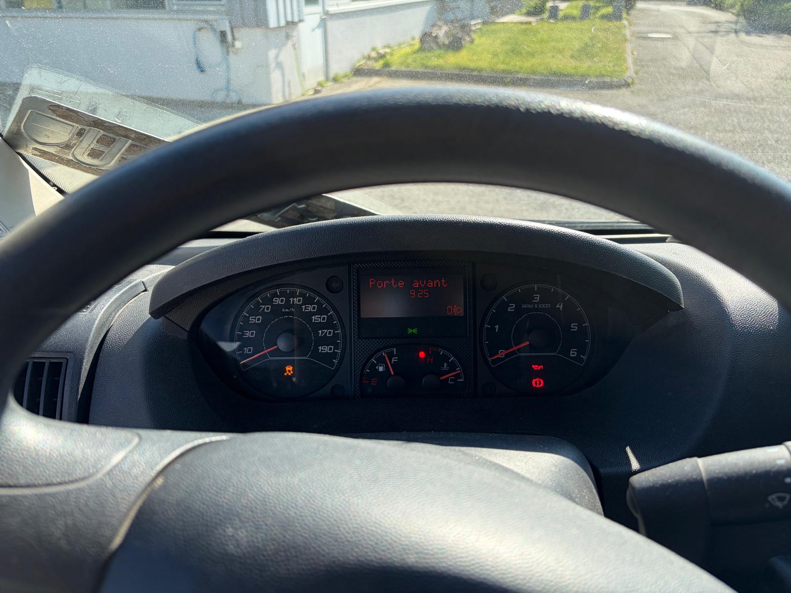 CITROEN Jumper 35 2.0 BlueHDi 130 Attraction L2H2-image-7