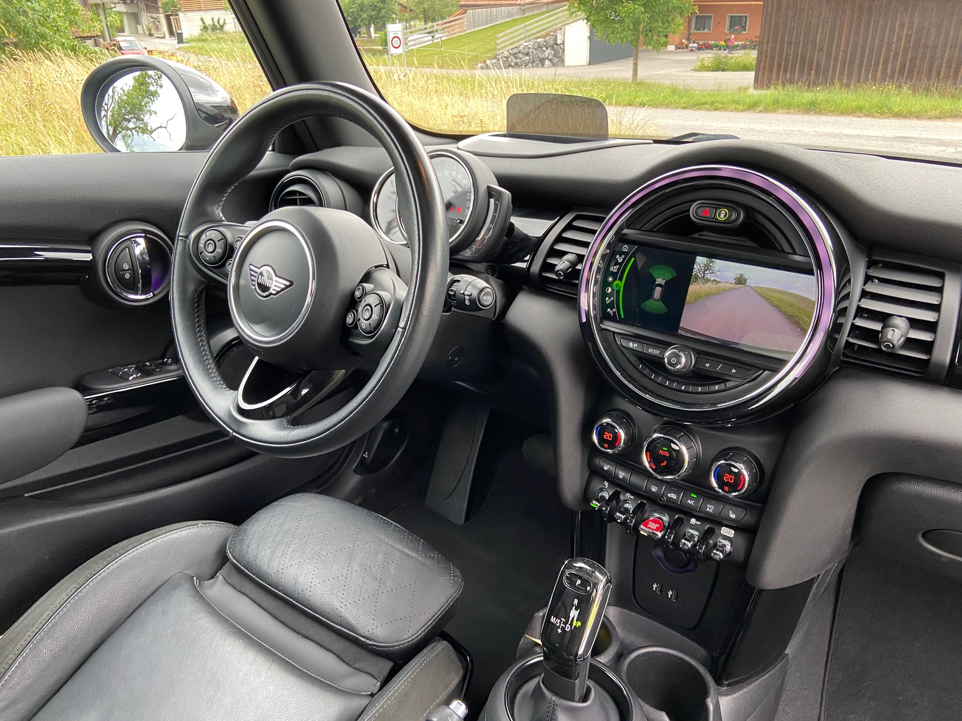 MINI Cooper Steptronic DKG-image-11