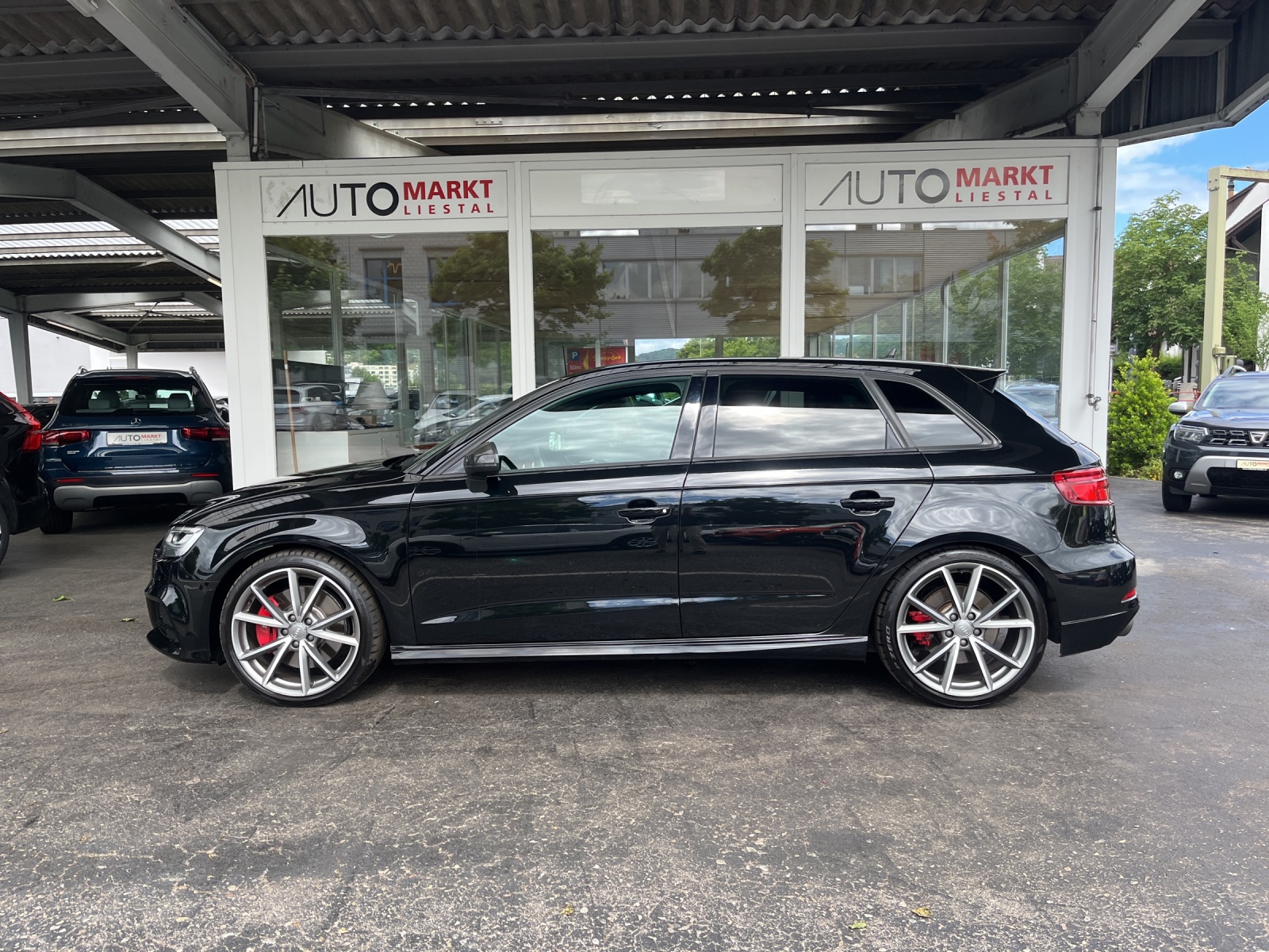 AUDI S3 Sportback 2.0 TFSI quattro S-tronic-showroom-element-1