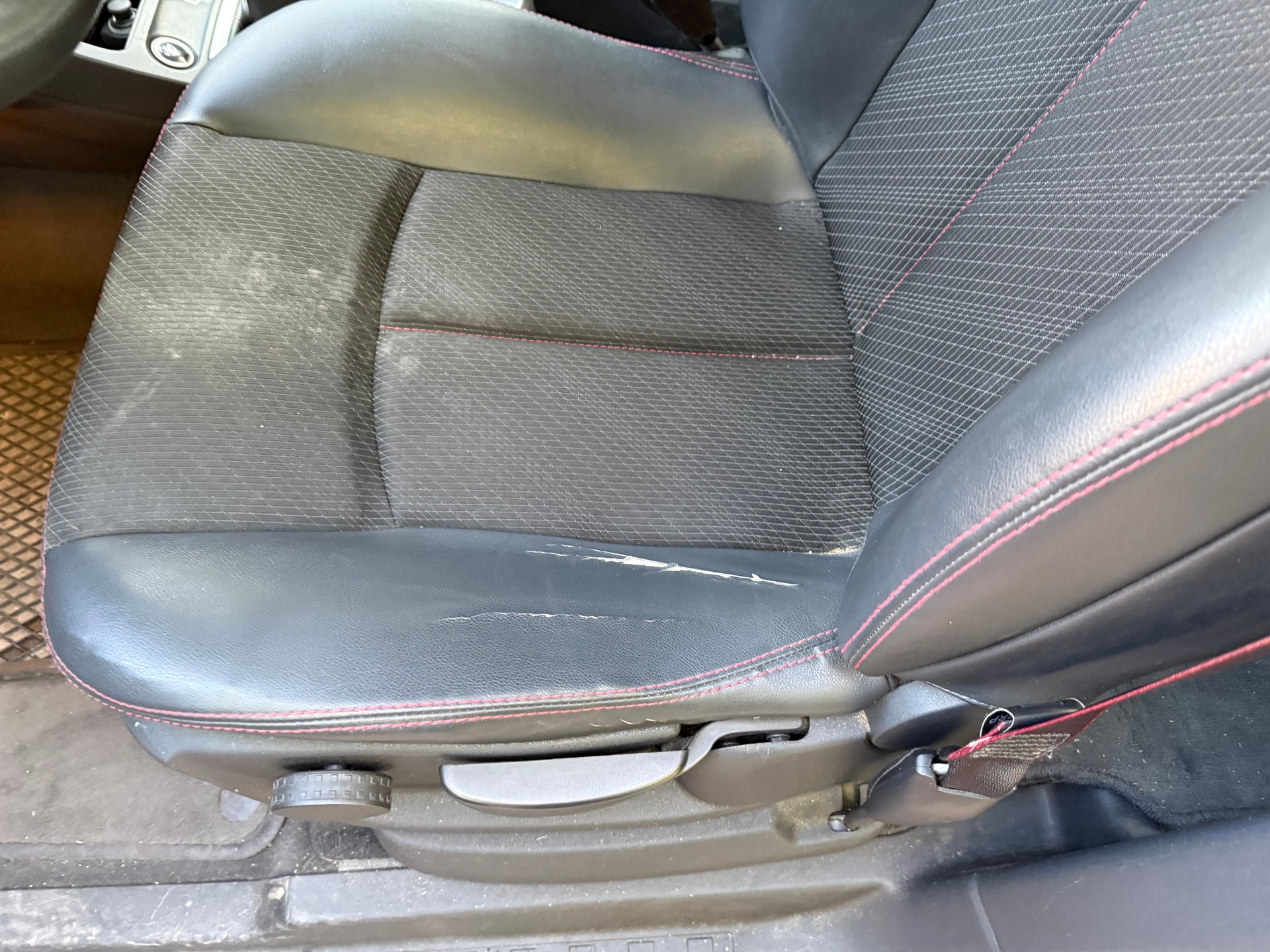RENAULT Grand Espace 2.0 Turbo Swiss Edition Automatic-image-8