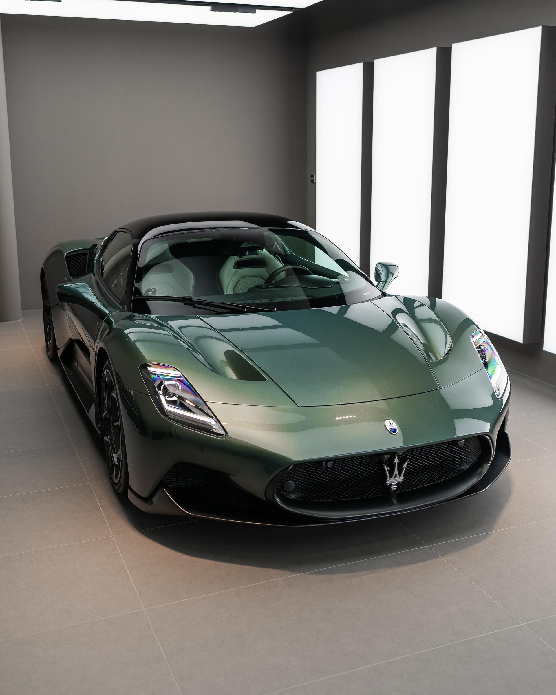 MASERATI MC20 3.0 V6-image-1