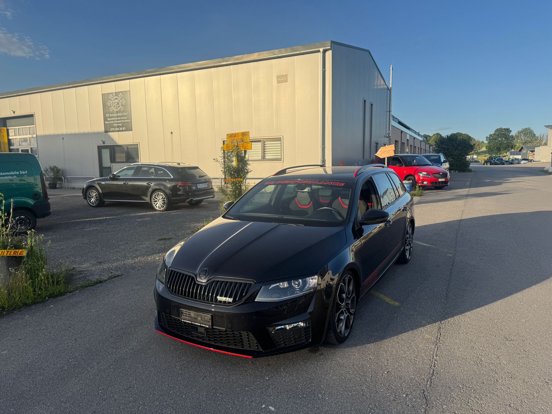 SKODA Octavia Combi 2.0 TSI RS-image-6
