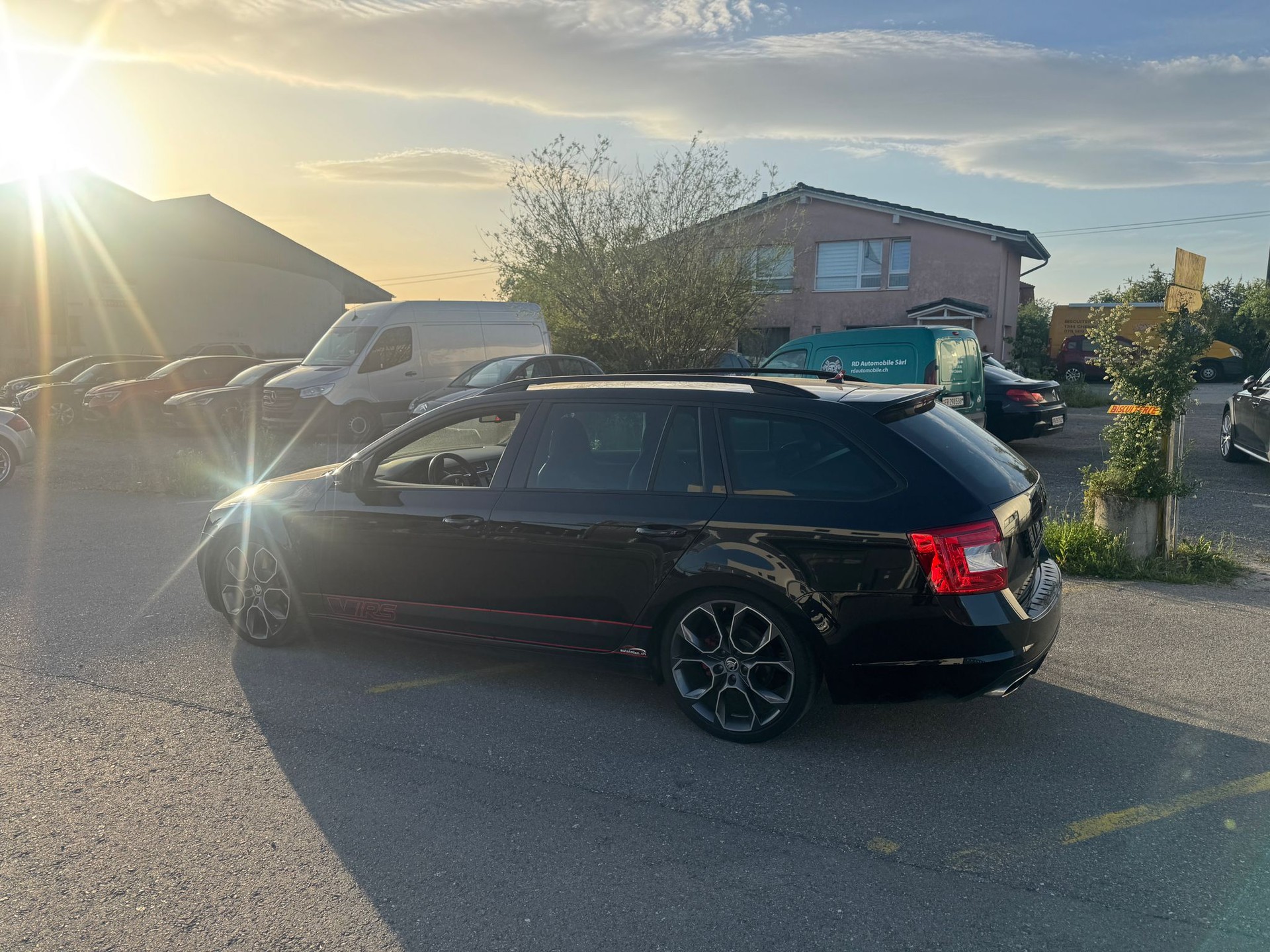 SKODA Octavia Combi 2.0 TSI RS-image-4