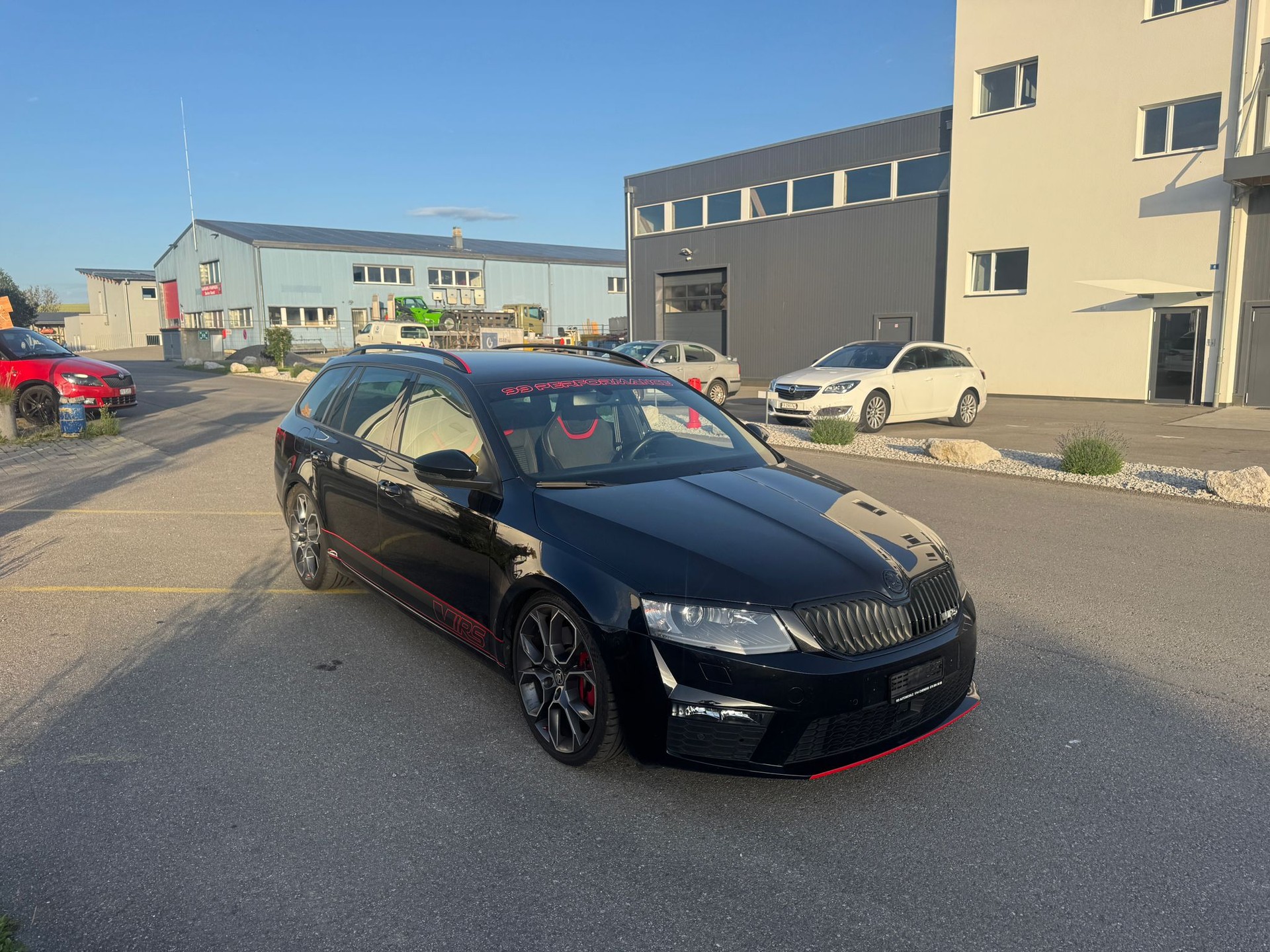 SKODA Octavia Combi 2.0 TSI RS-image-0