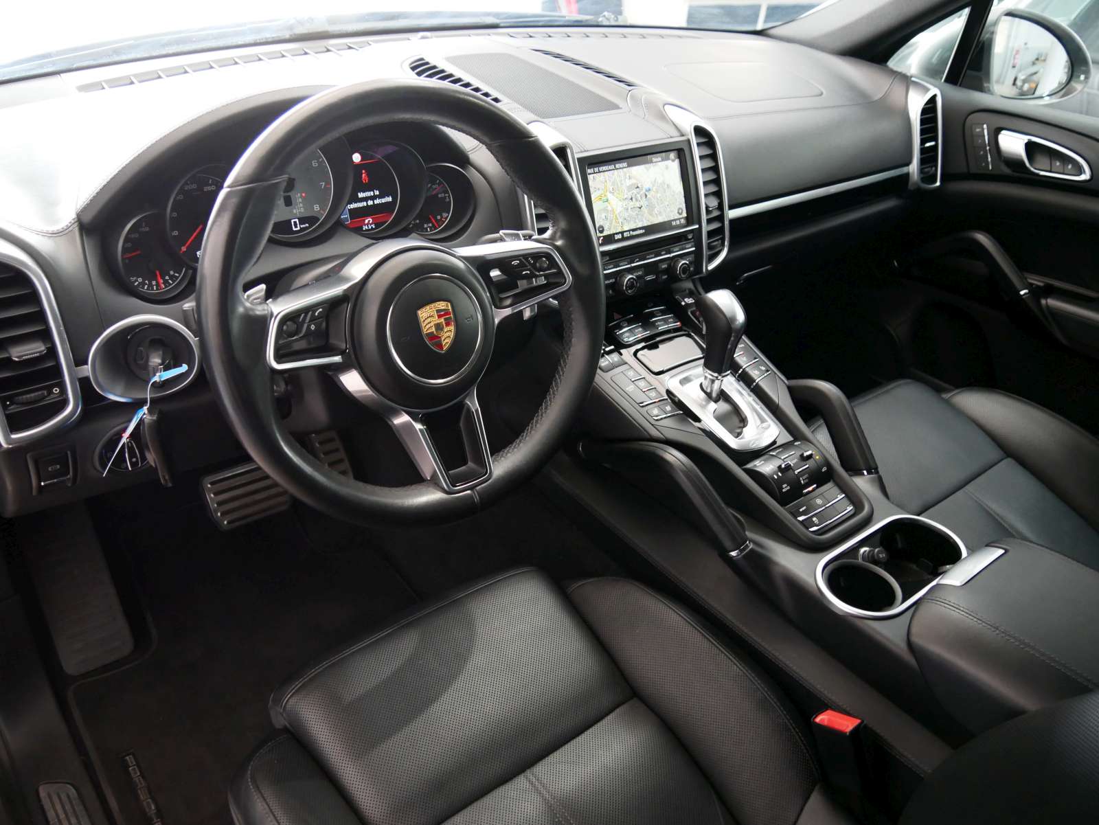 PORSCHE Cayenne S-image-7