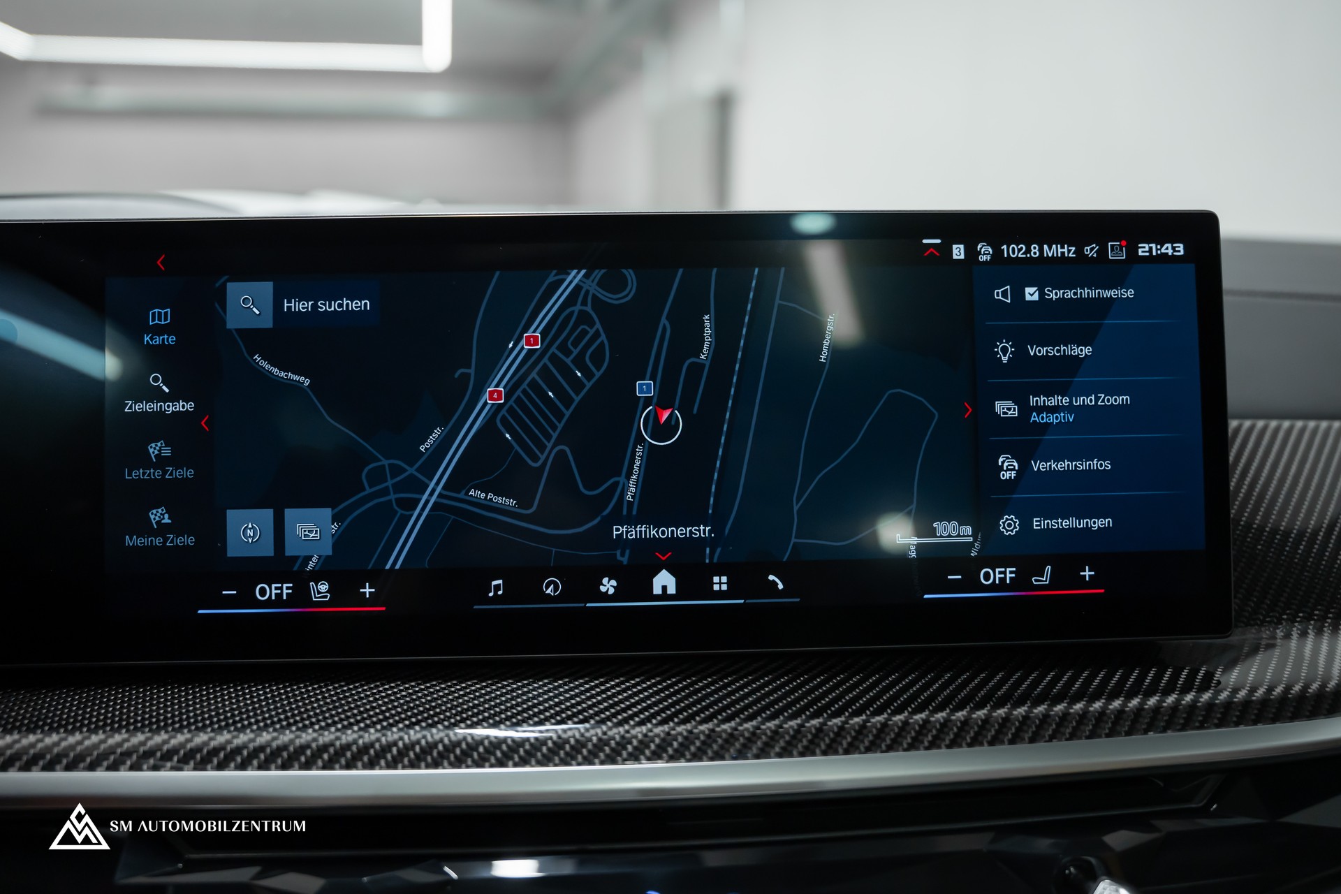 BMW X6 M Competition / Panorama / Assistenten / Carbon Fibre-image-30