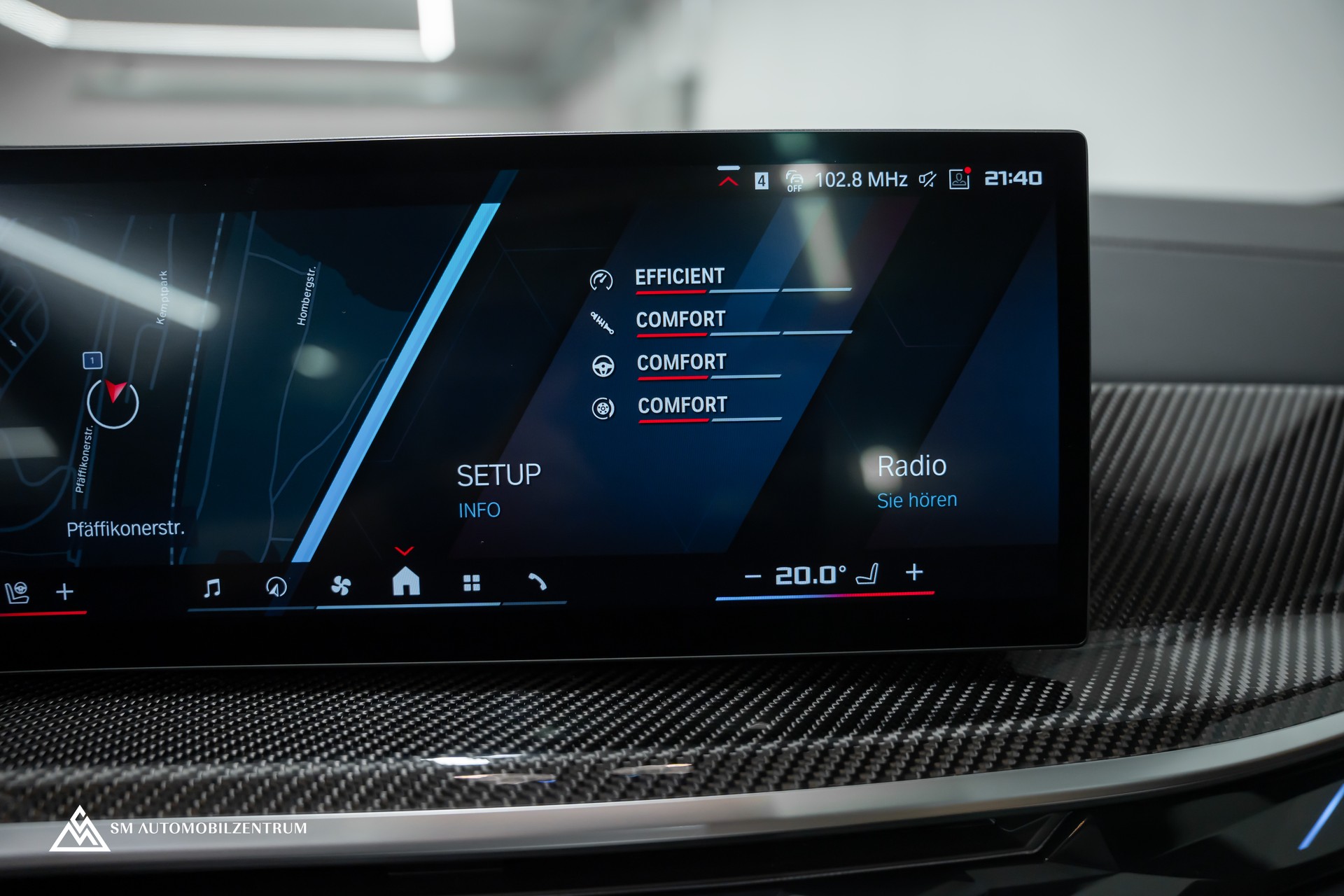 BMW X6 M Competition / Panorama / Assistenten / Carbon Fibre-image-27
