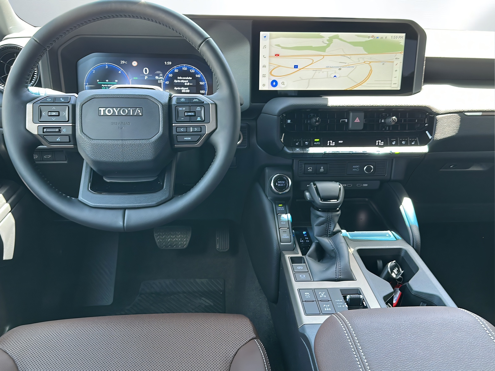 TOYOTA Land Cruiser 2.8TD Style-image-5