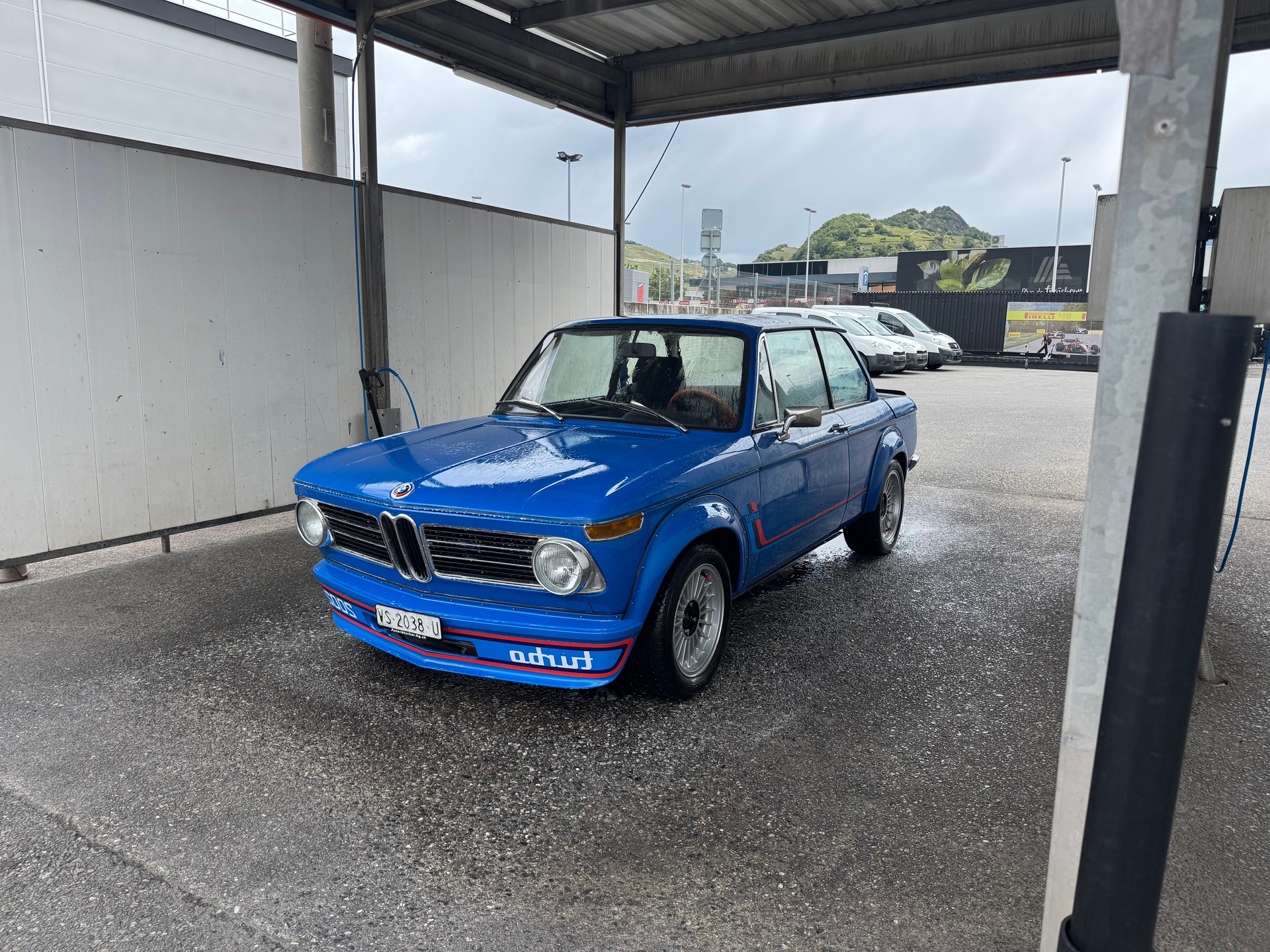 BMW 1602-image-0