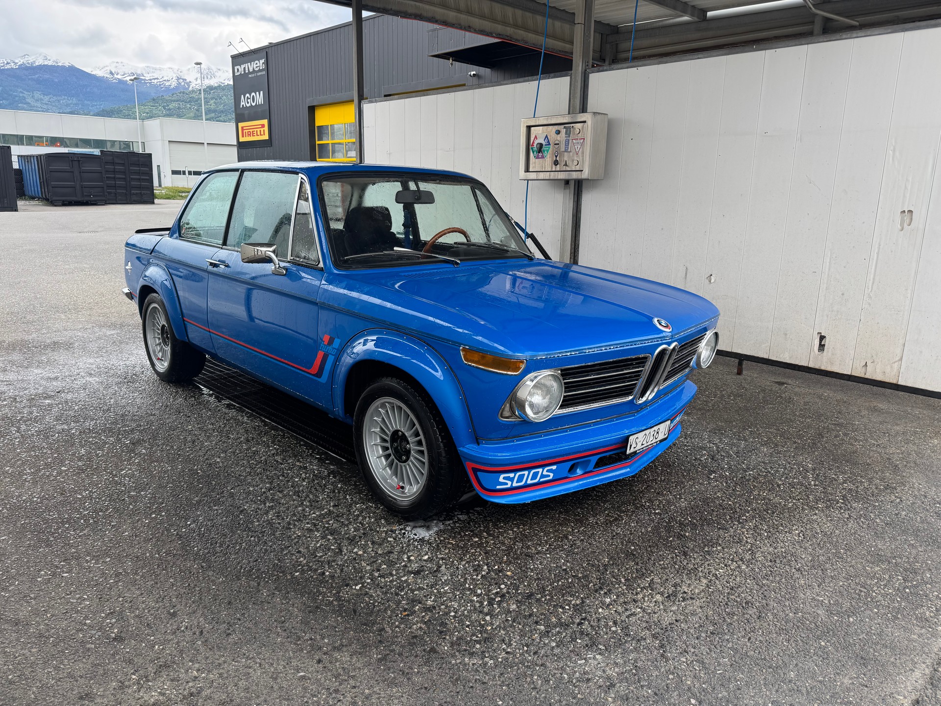 BMW 1602-image-2