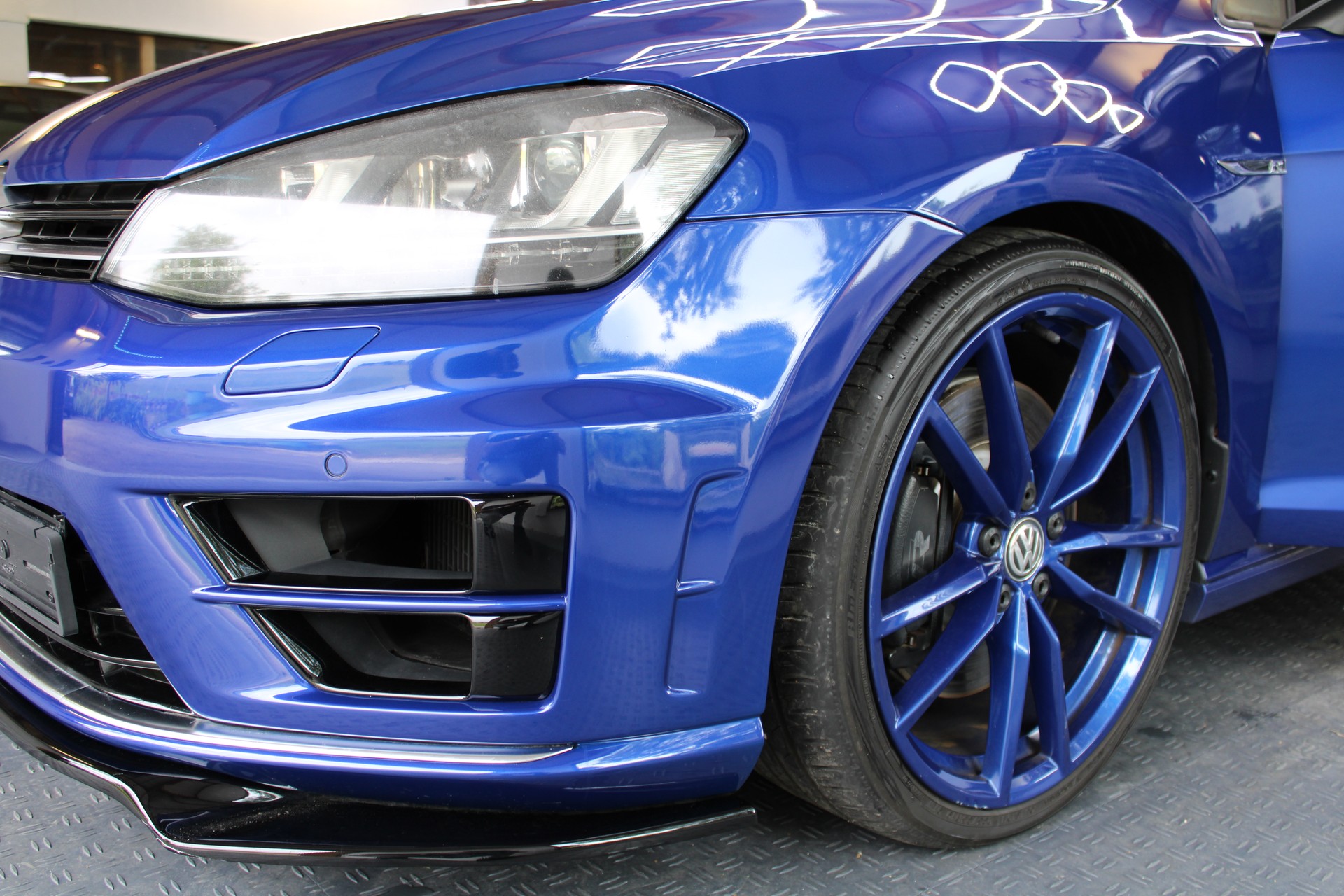 VW Golf 2.0 TSI R 4Motion DSG-image-10