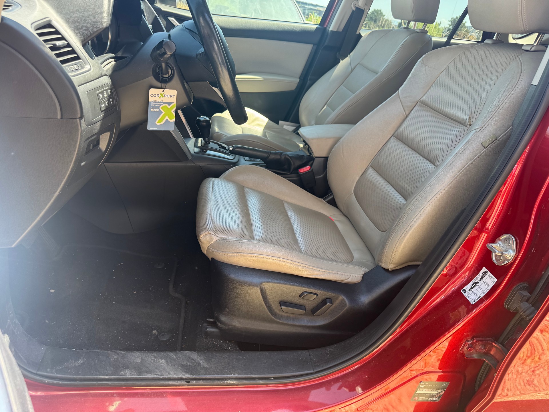 MAZDA CX-5 2.2 D HP Revolution AWD Automatic-image-9
