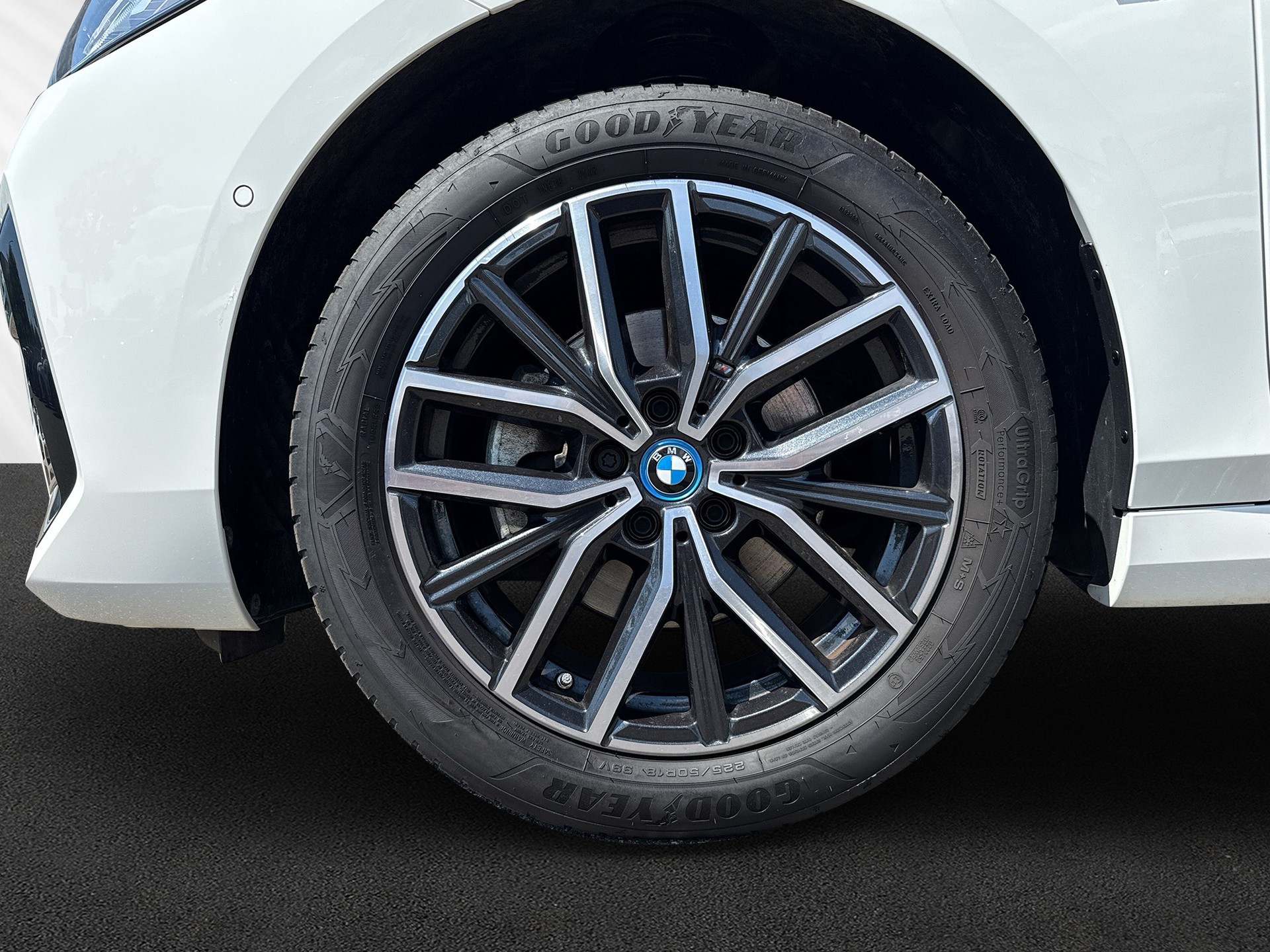 BMW 225e xDrive Active Tourer M Sport-image-8