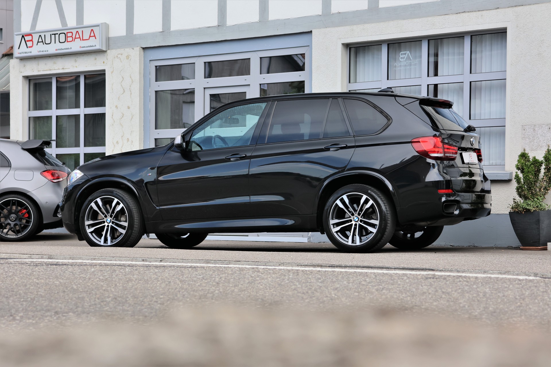 BMW X5 xDrive M50d Steptronic (CH)-image-3