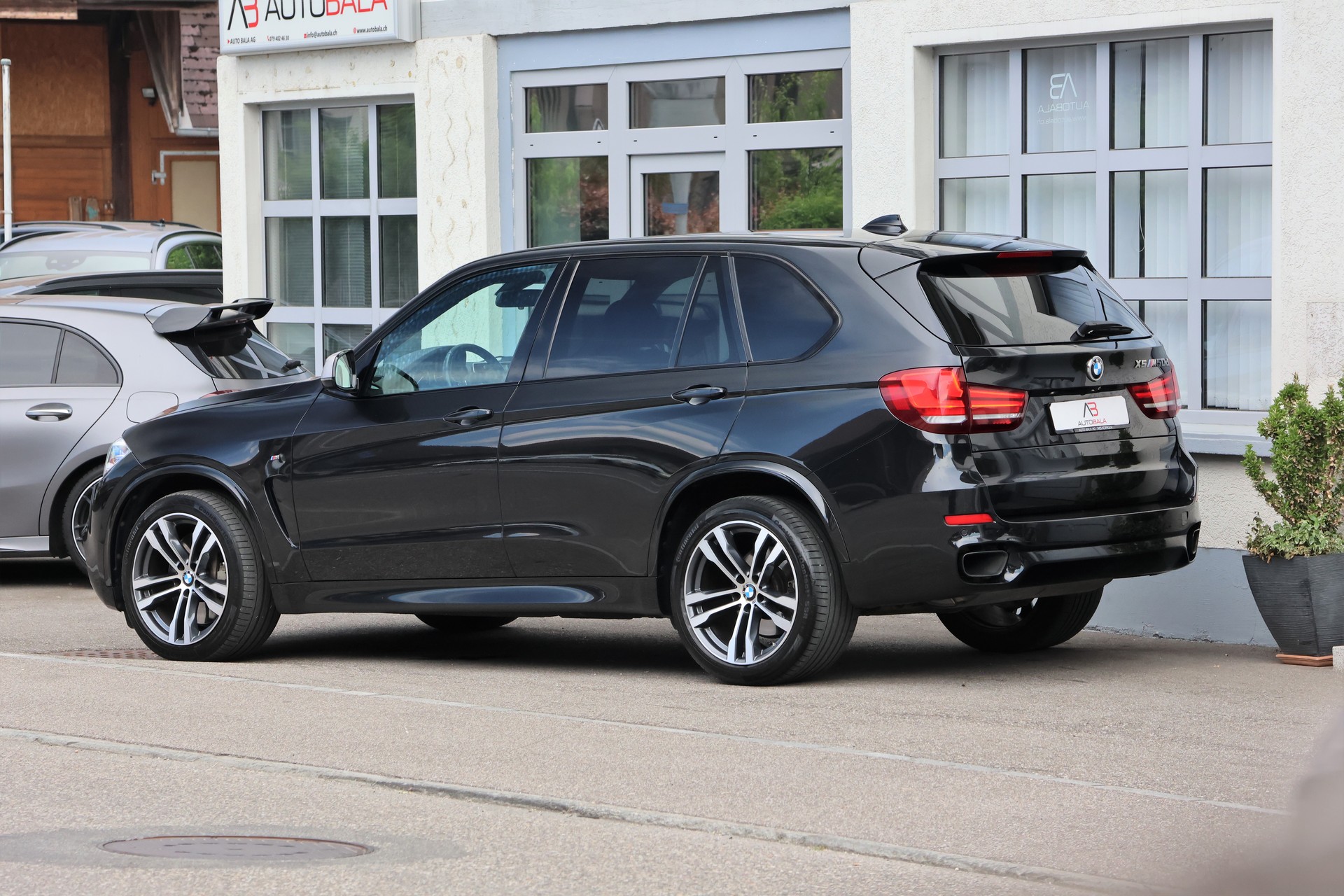 BMW X5 xDrive M50d Steptronic (CH)-image-4