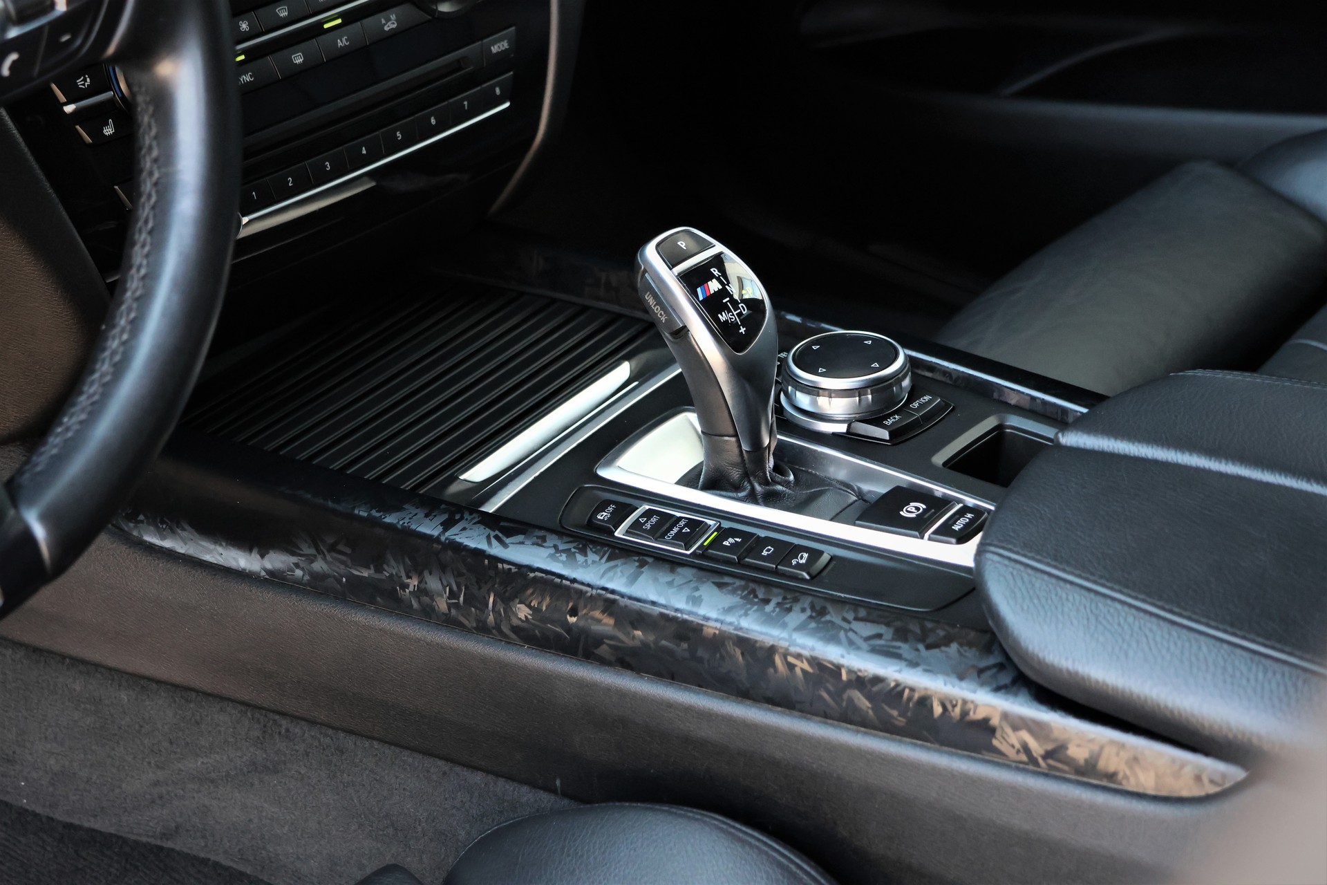 BMW X5 xDrive M50d Steptronic (CH)-image-10