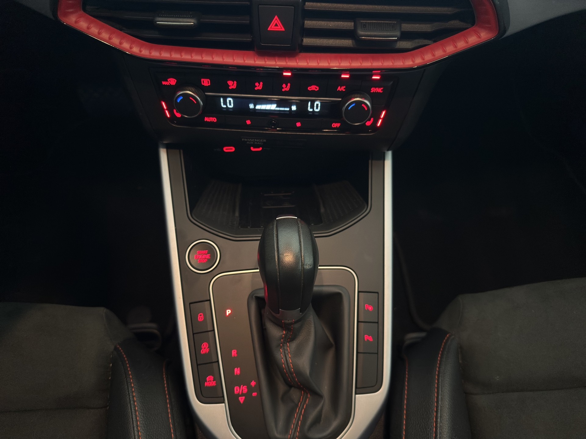 SEAT Arona 1.0 TSI Eco Move FR DSG-image-17