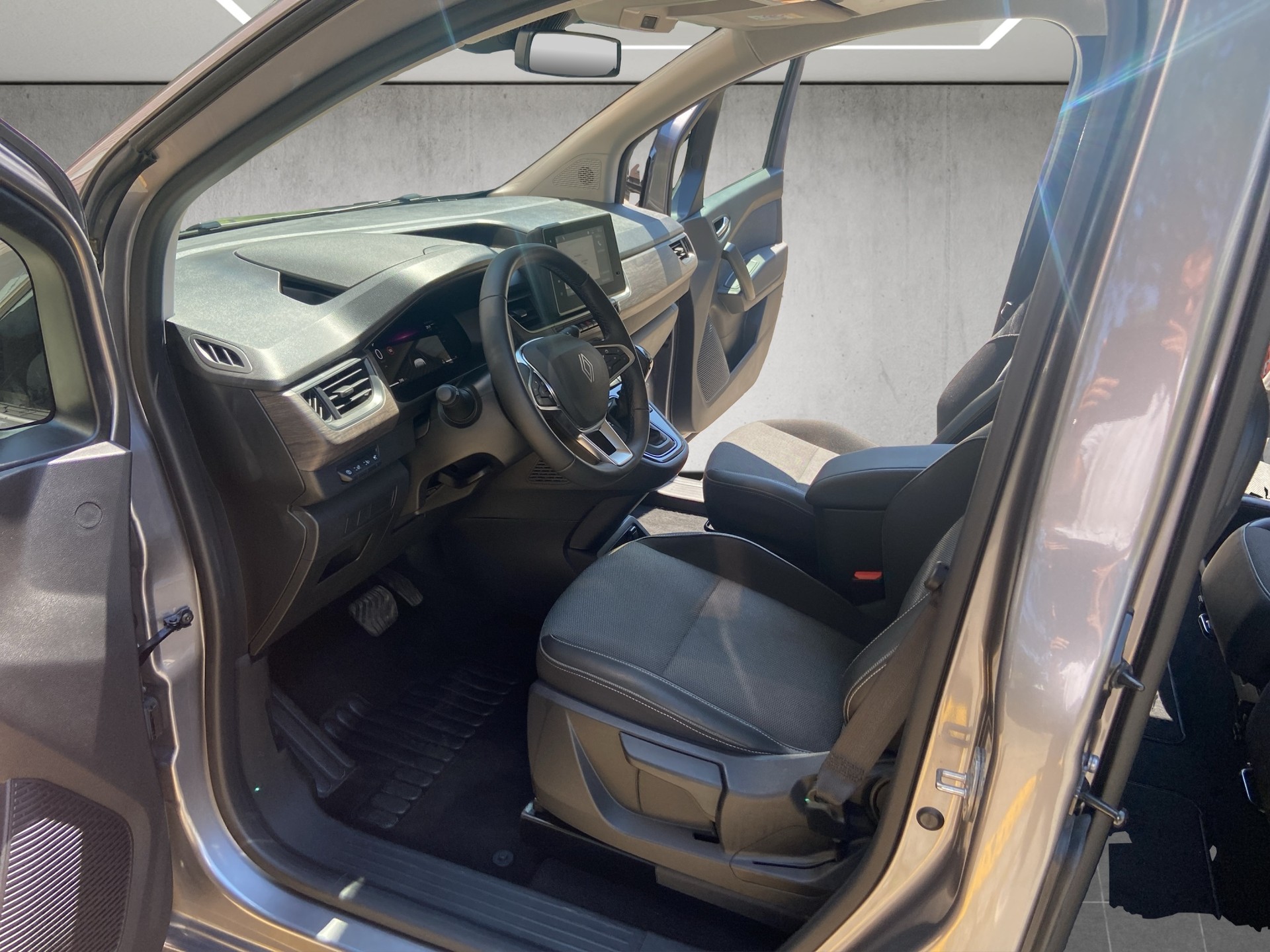 RENAULT Grand Kangoo 1.3 TCe 130 PF Techno EDC-image-6