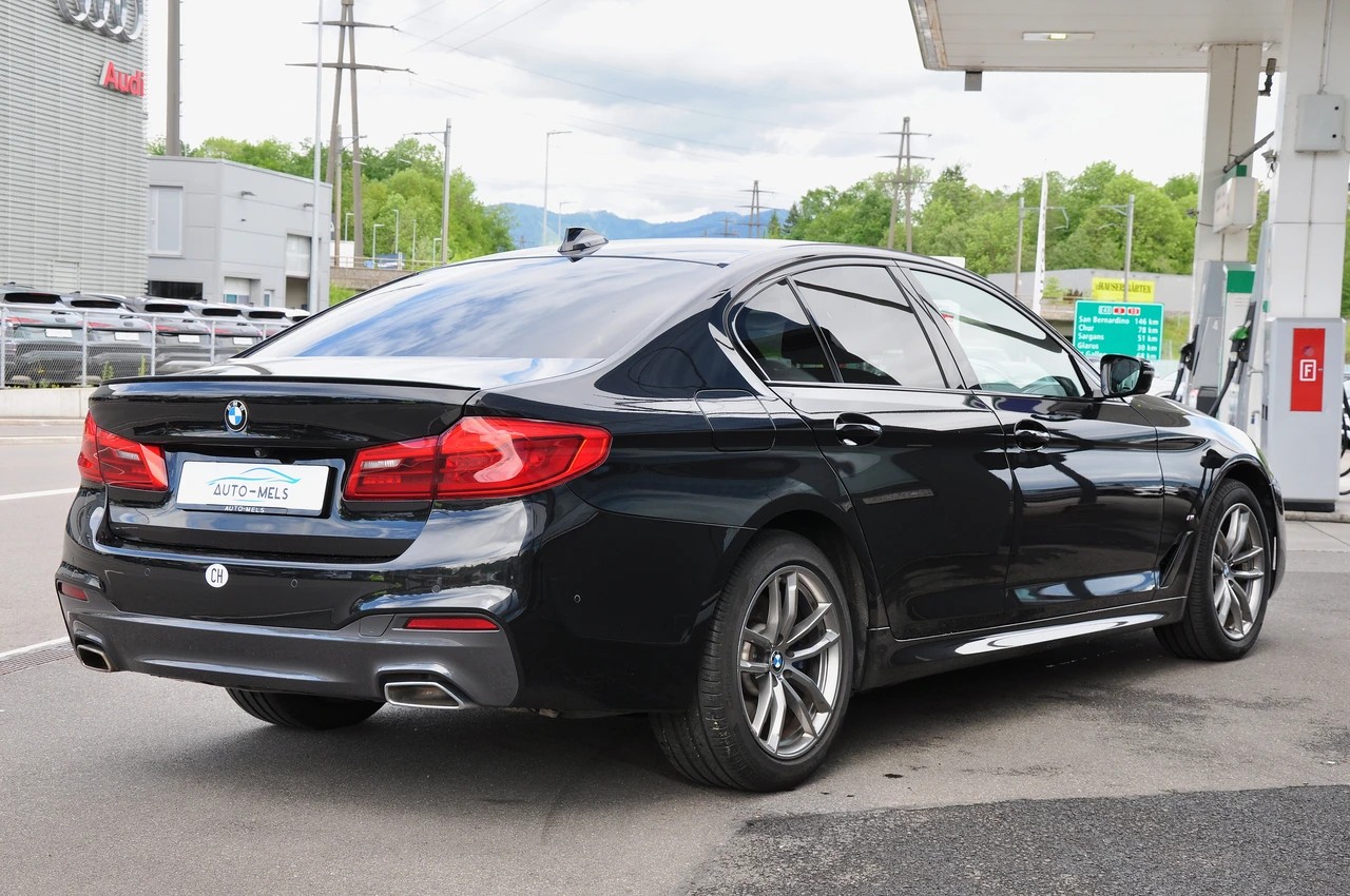 BMW 530e xDrive Pure M Sport Edition Steptronic-image-6