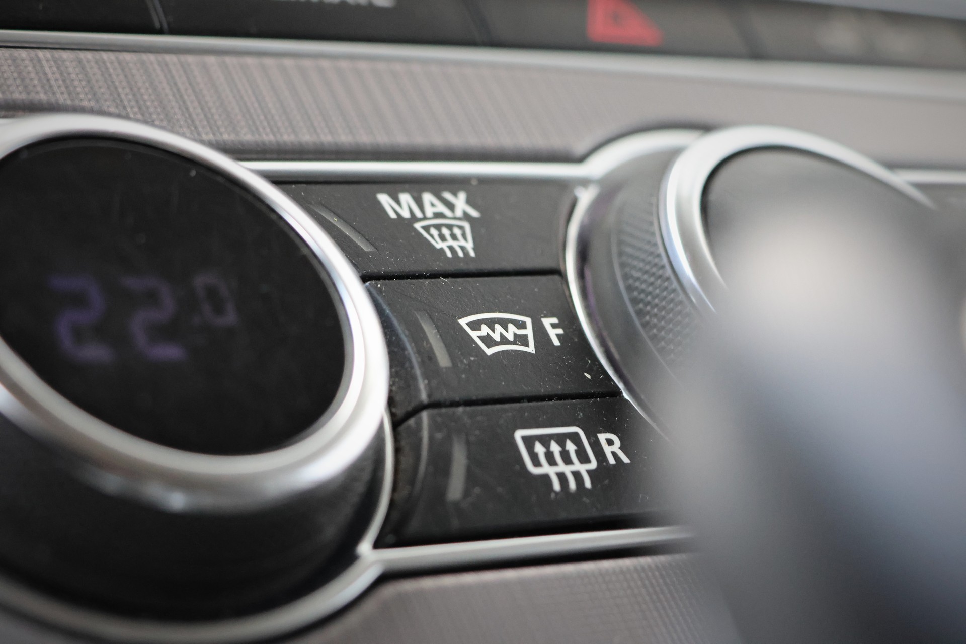 LAND ROVER Range Rover Sport 3.0 TDV6 HSE Automatic-image-22