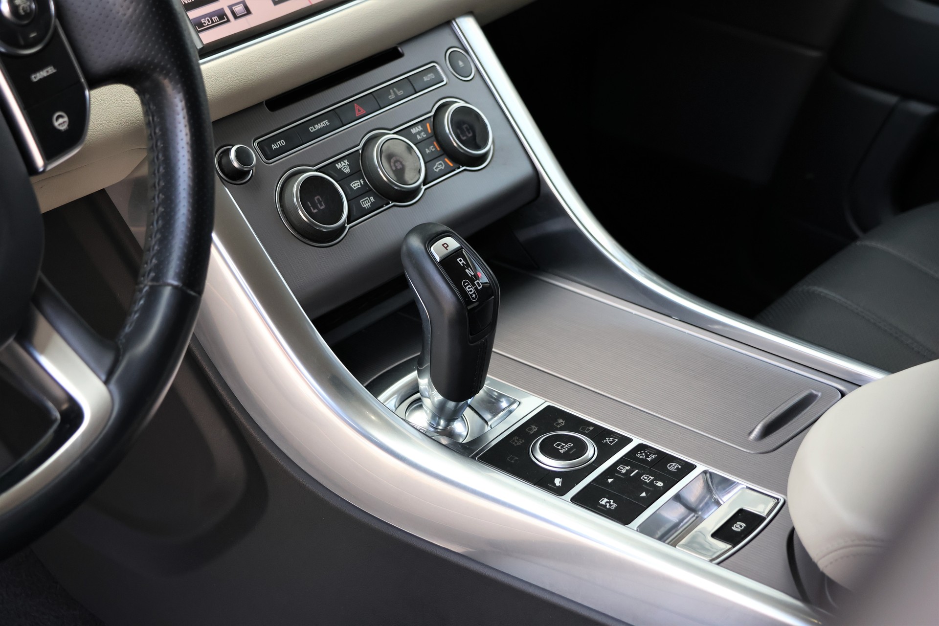 LAND ROVER Range Rover Sport 3.0 TDV6 HSE Automatic-image-10