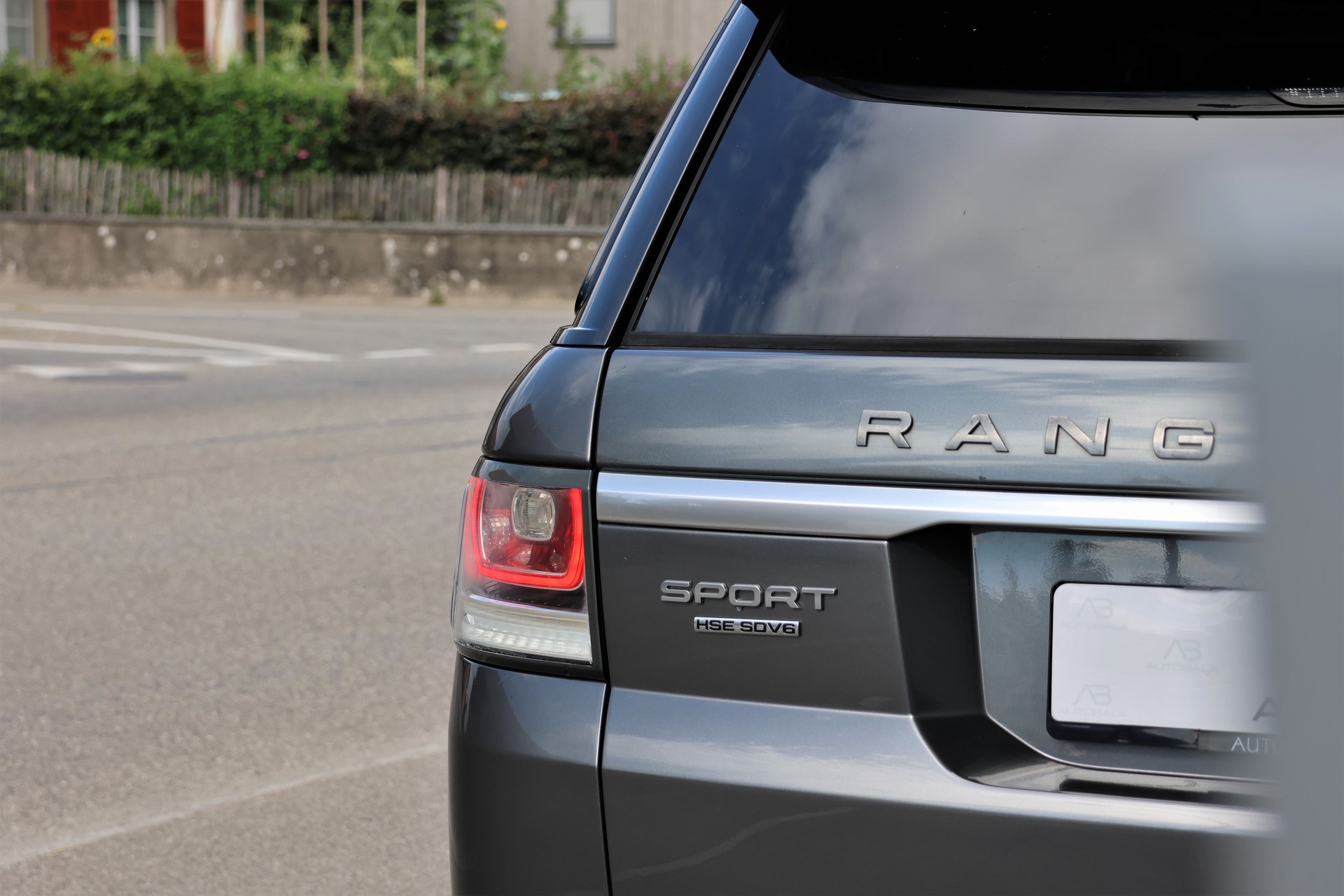 LAND ROVER Range Rover Sport 3.0 TDV6 HSE Automatic-image-5