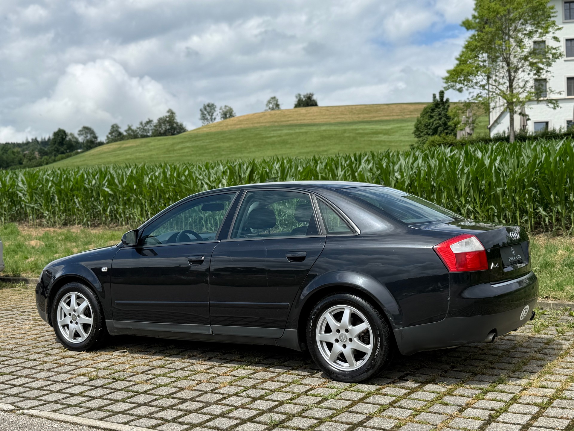 AUDI A4 1.8 T-image-2