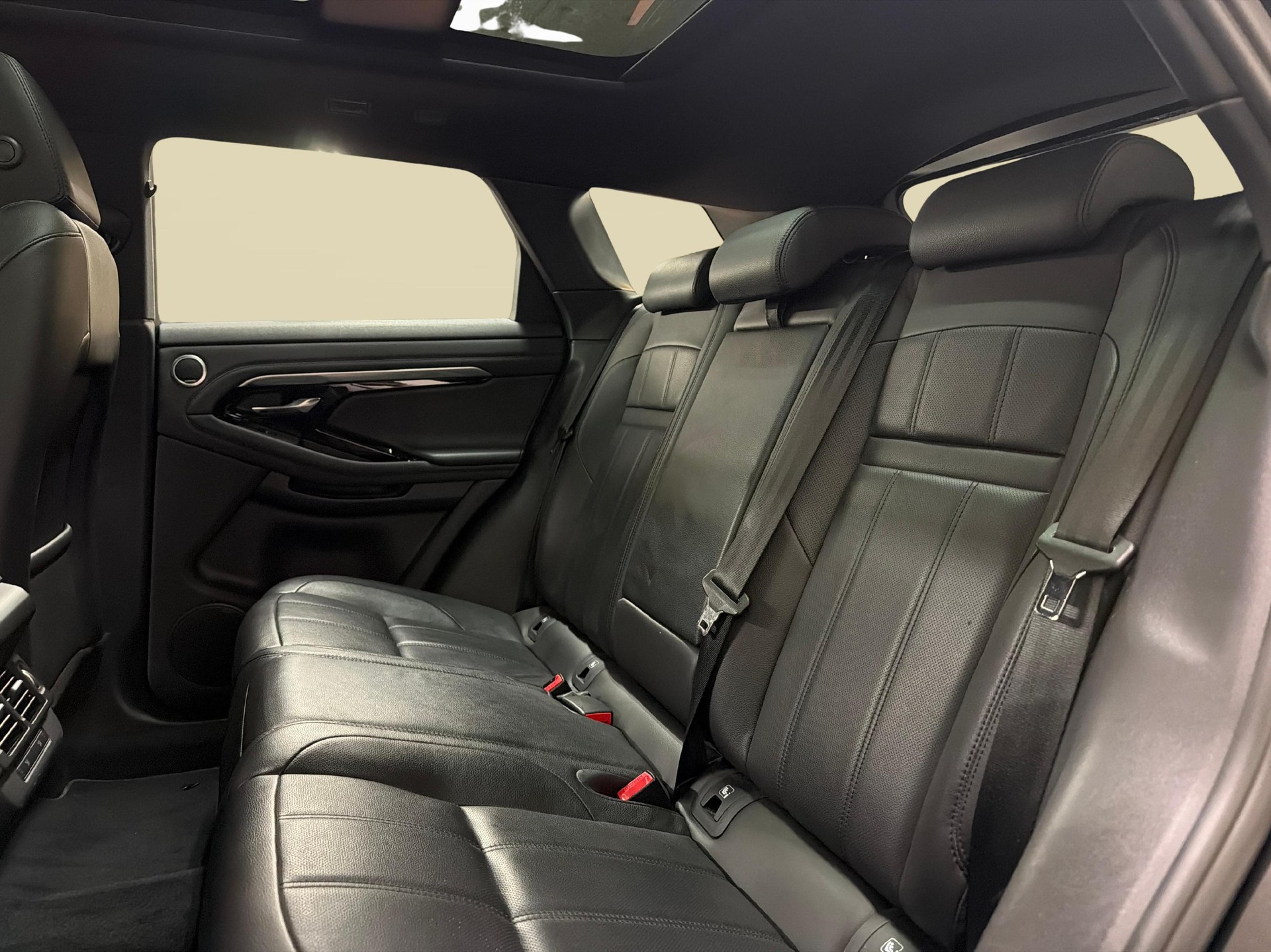 LAND ROVER Range Rover Evoque 2.0 T SE-image-10