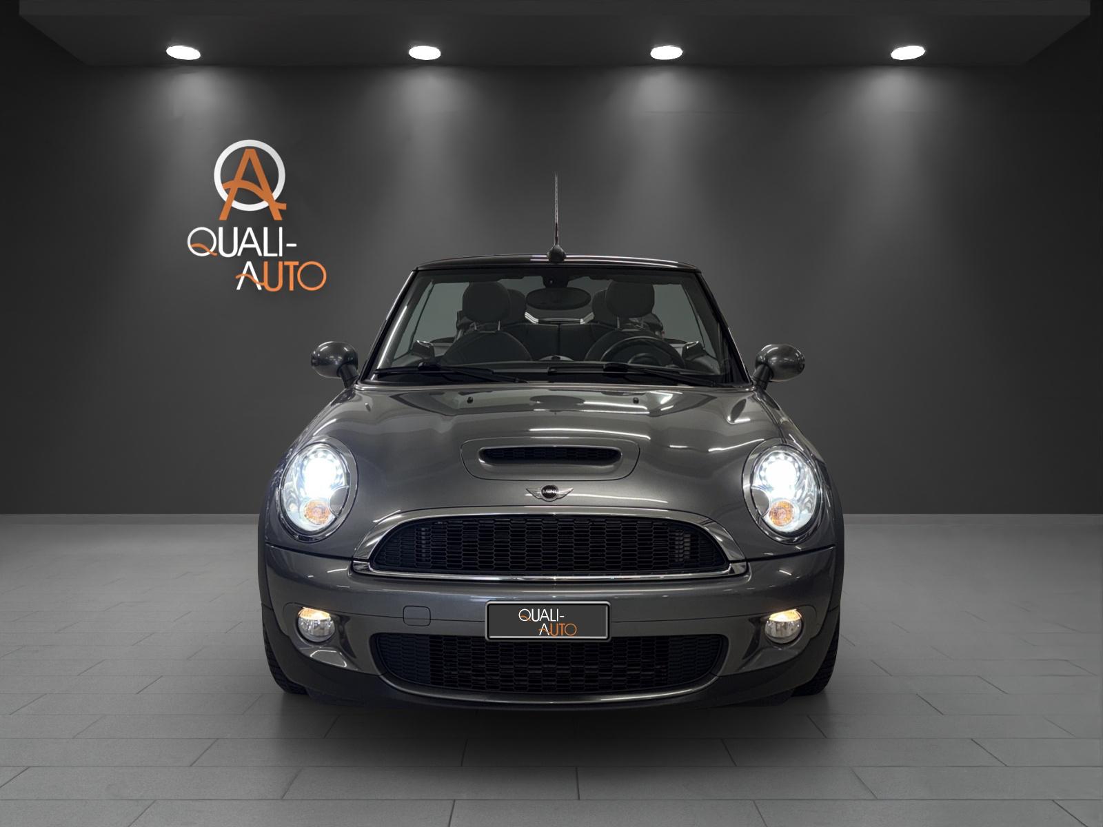 MINI Cooper S Cabriolet-image-1