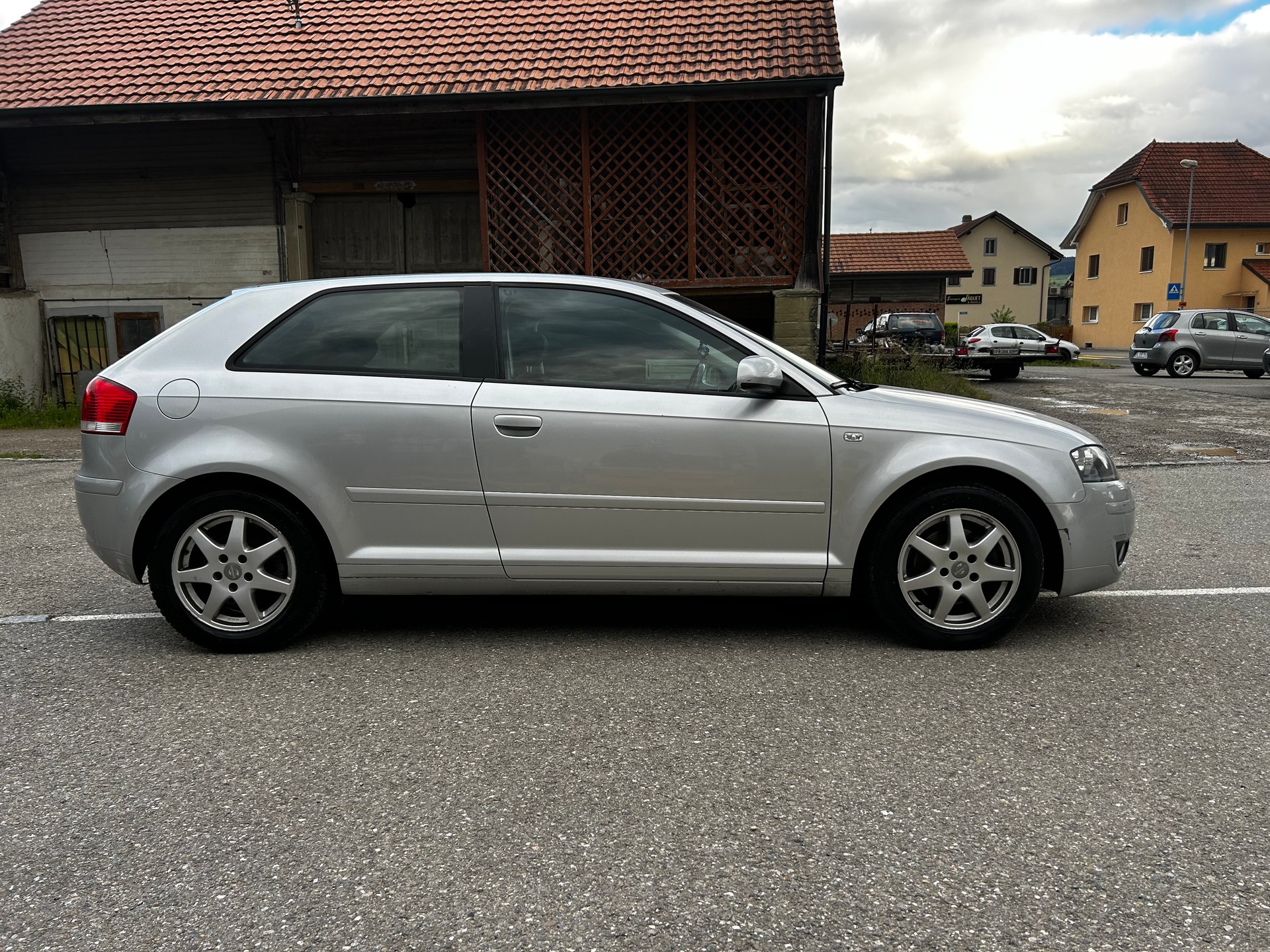AUDI A3 2.0 FSI Attraction-image-5