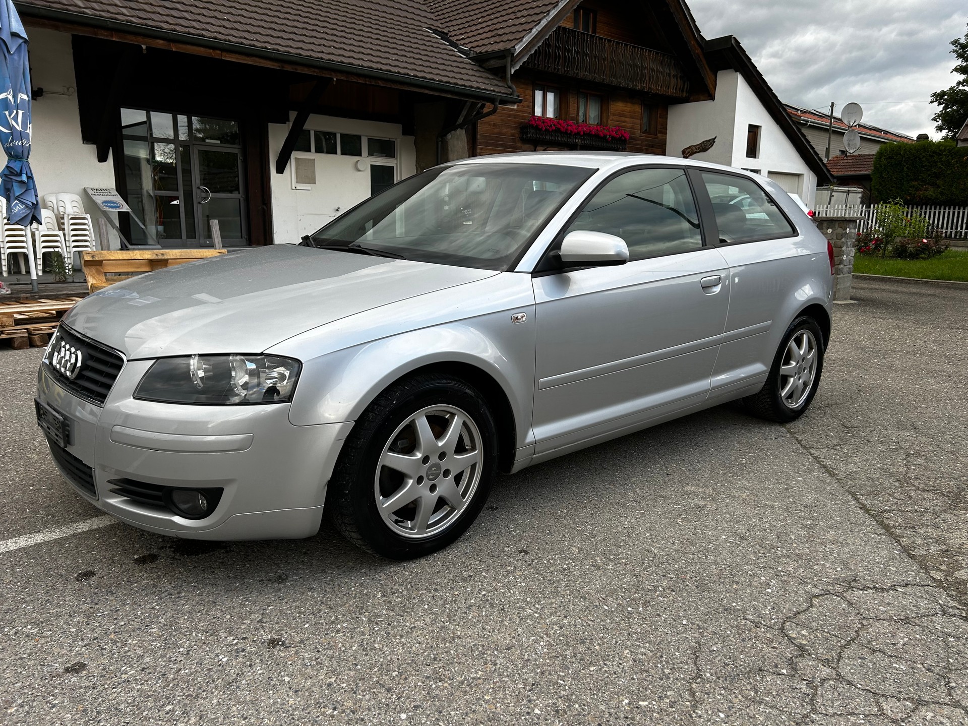 AUDI A3 2.0 FSI Attraction-image-1