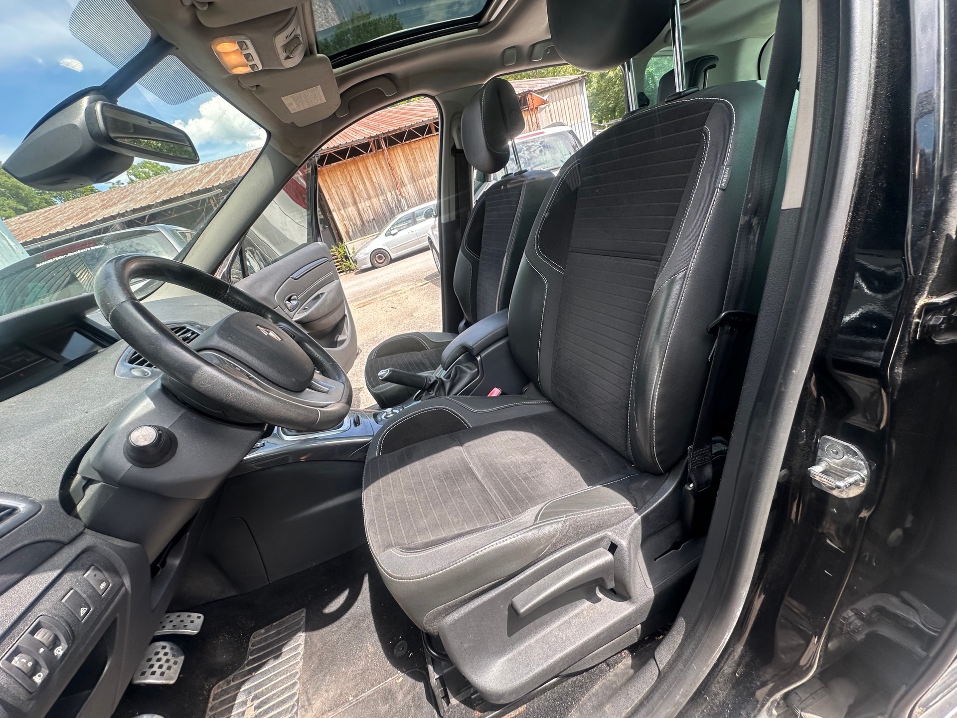 RENAULT Scénic Xmod 1.2 16V Turbo Privilège-image-10
