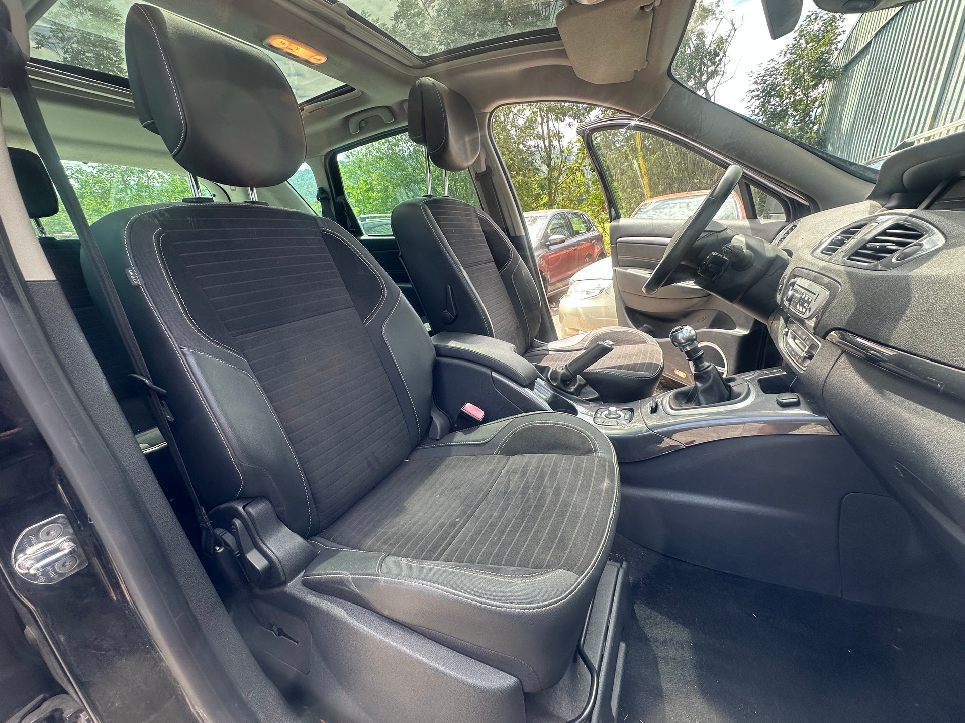 RENAULT Scénic Xmod 1.2 16V Turbo Privilège-image-12