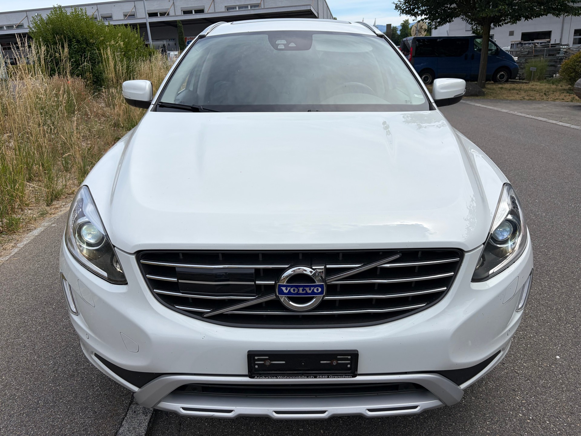 VOLVO XC60 D5 AWD Summum R-Design Geartronic-image-1