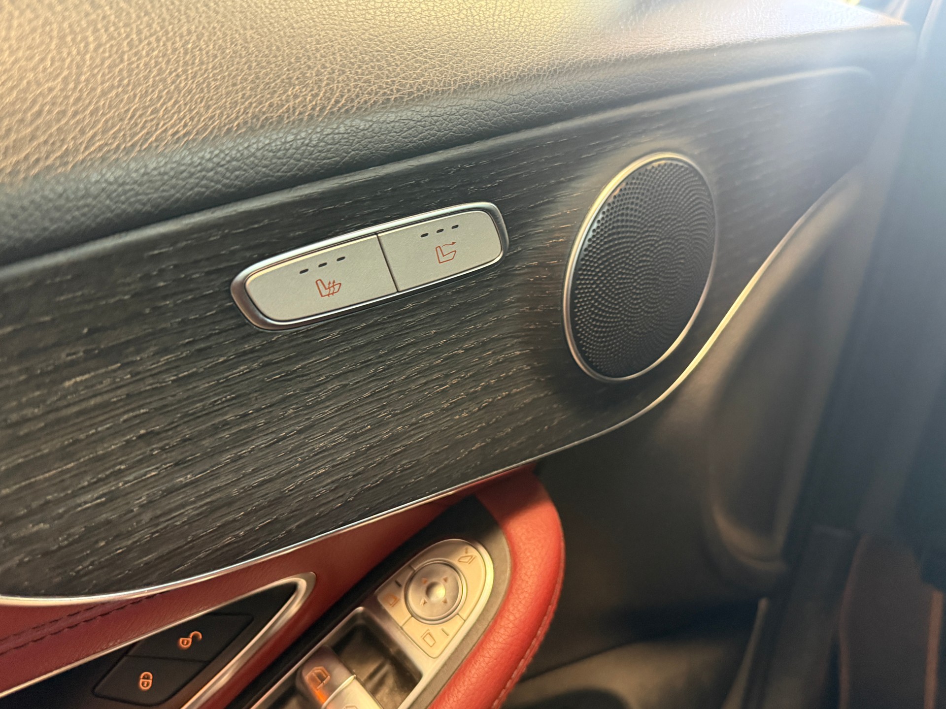 MERCEDES-BENZ C 220 d 4Matic Cabriolet 9G-Tronic-image-9