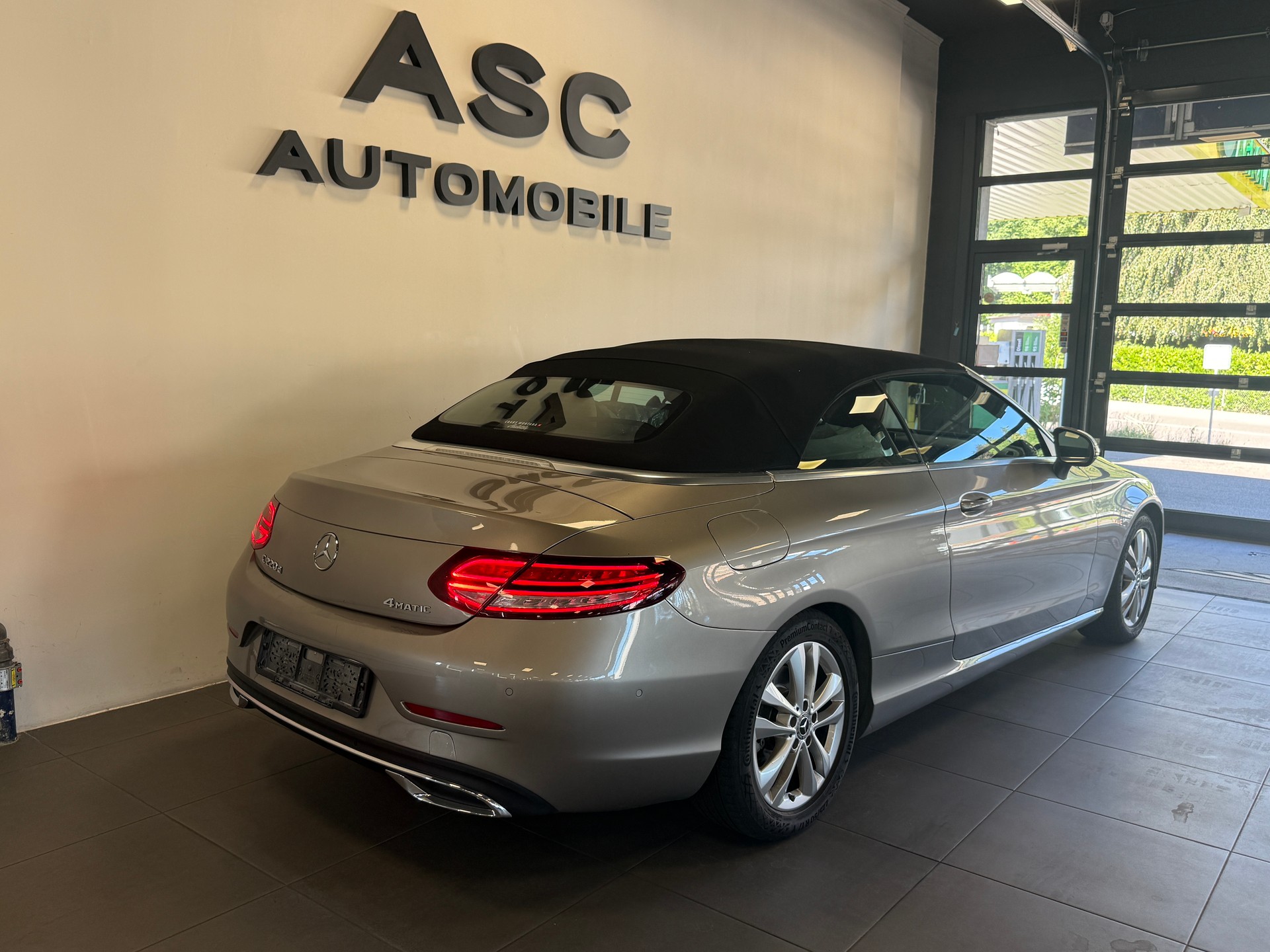 MERCEDES-BENZ C 220 d 4Matic Cabriolet 9G-Tronic-image-4