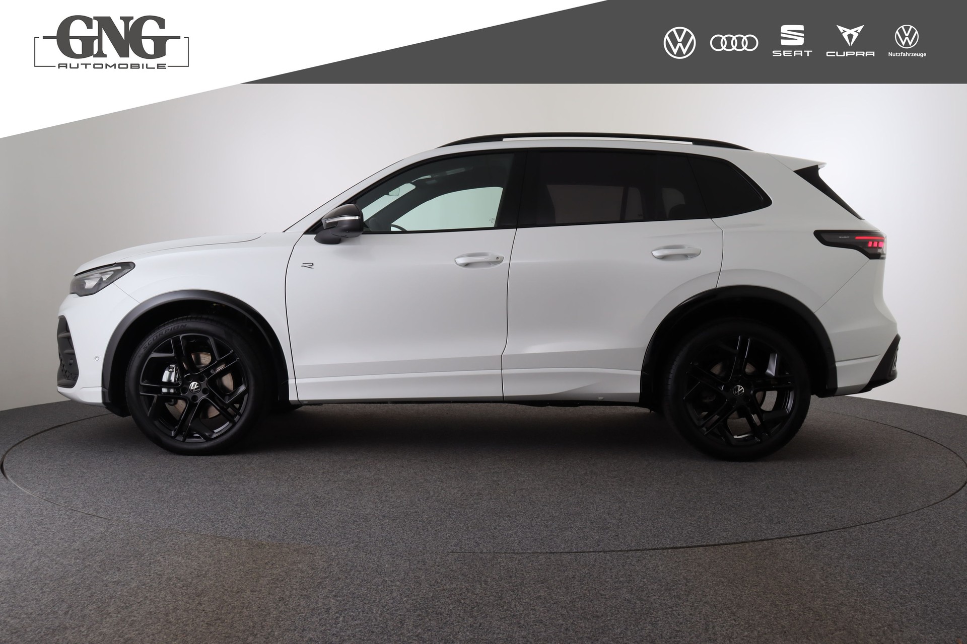 VW Tiguan 2.0 TDI SCR R-Line United 4Motion DSG-showroom-element-2