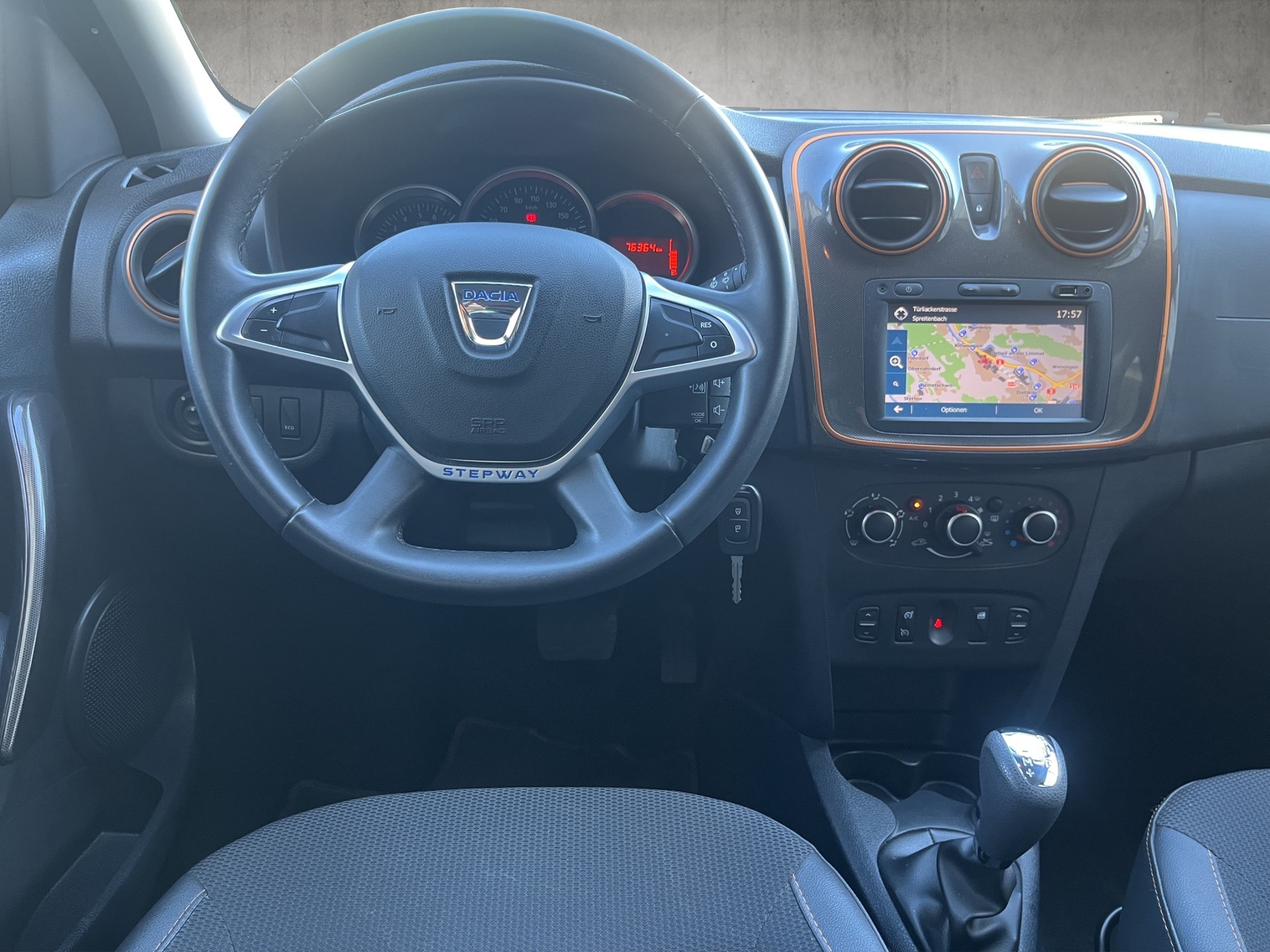 DACIA Sandero 1.5 dCi Stepway Automatic-image-14