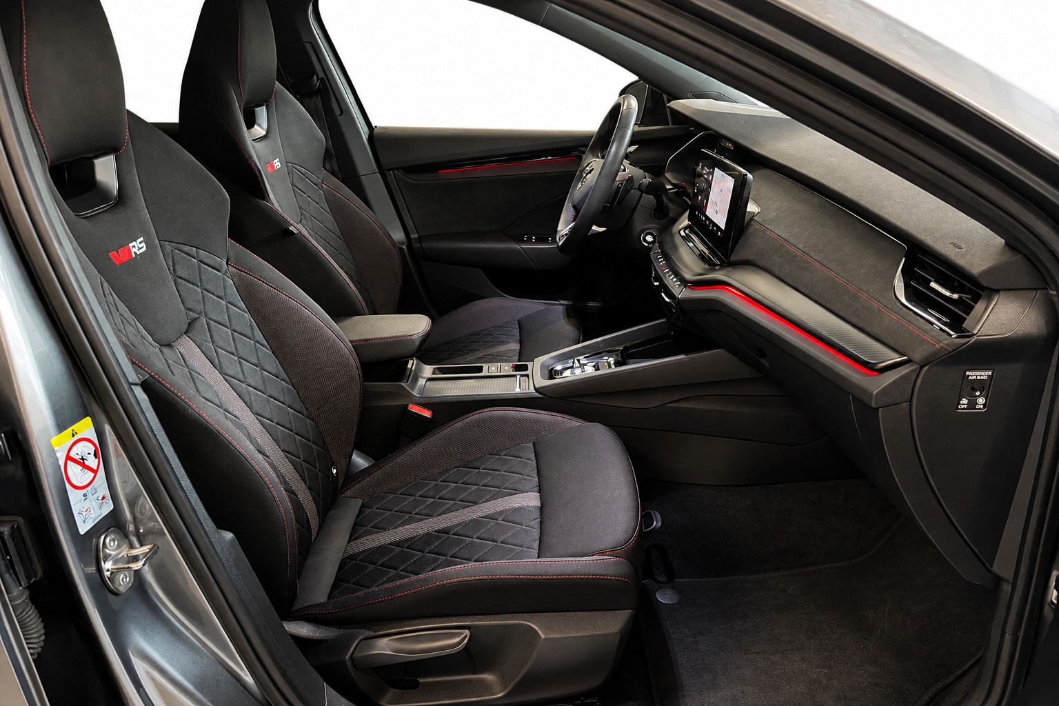 SKODA Octavia Combi 2.0 TDI RS 4x4 DSG-image-21