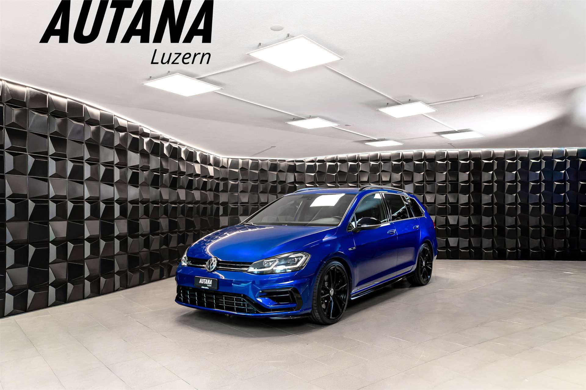 VW Golf Variant 2.0 TSI R 4Motion DSG-image-0