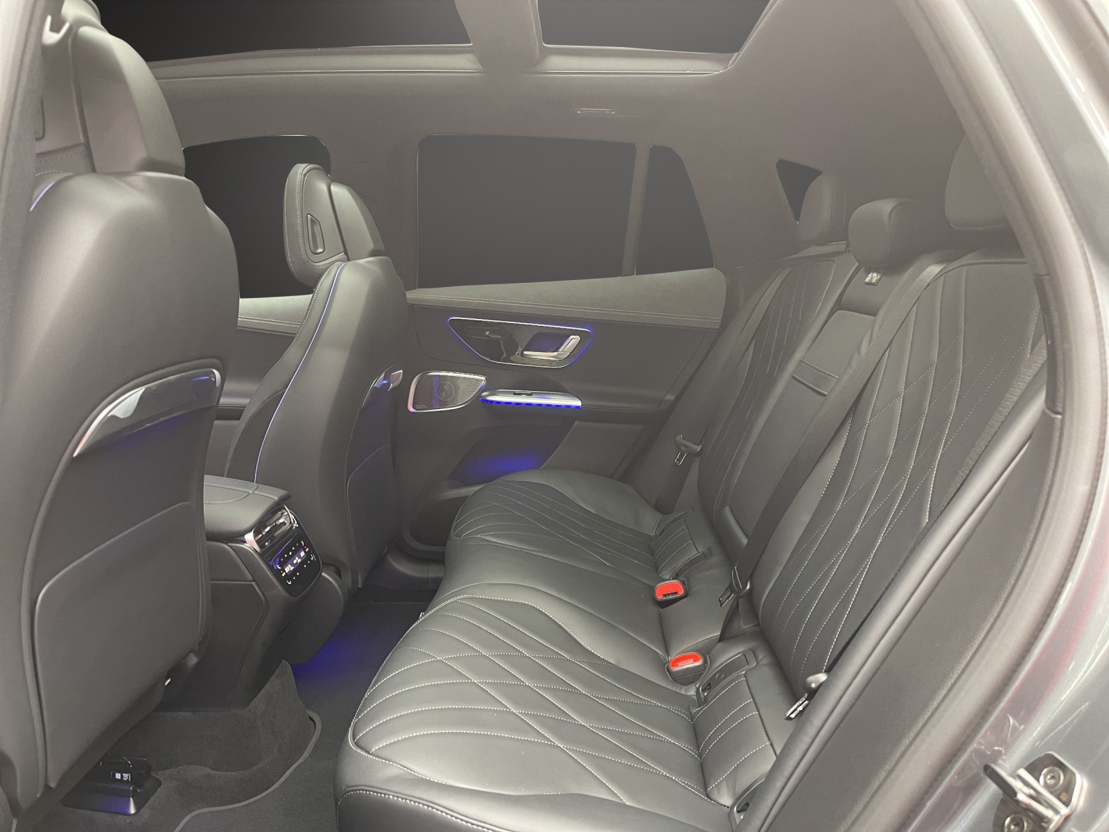 MERCEDES-BENZ EQE 350 4MATIC SUV "Excellence Edition"-image-7
