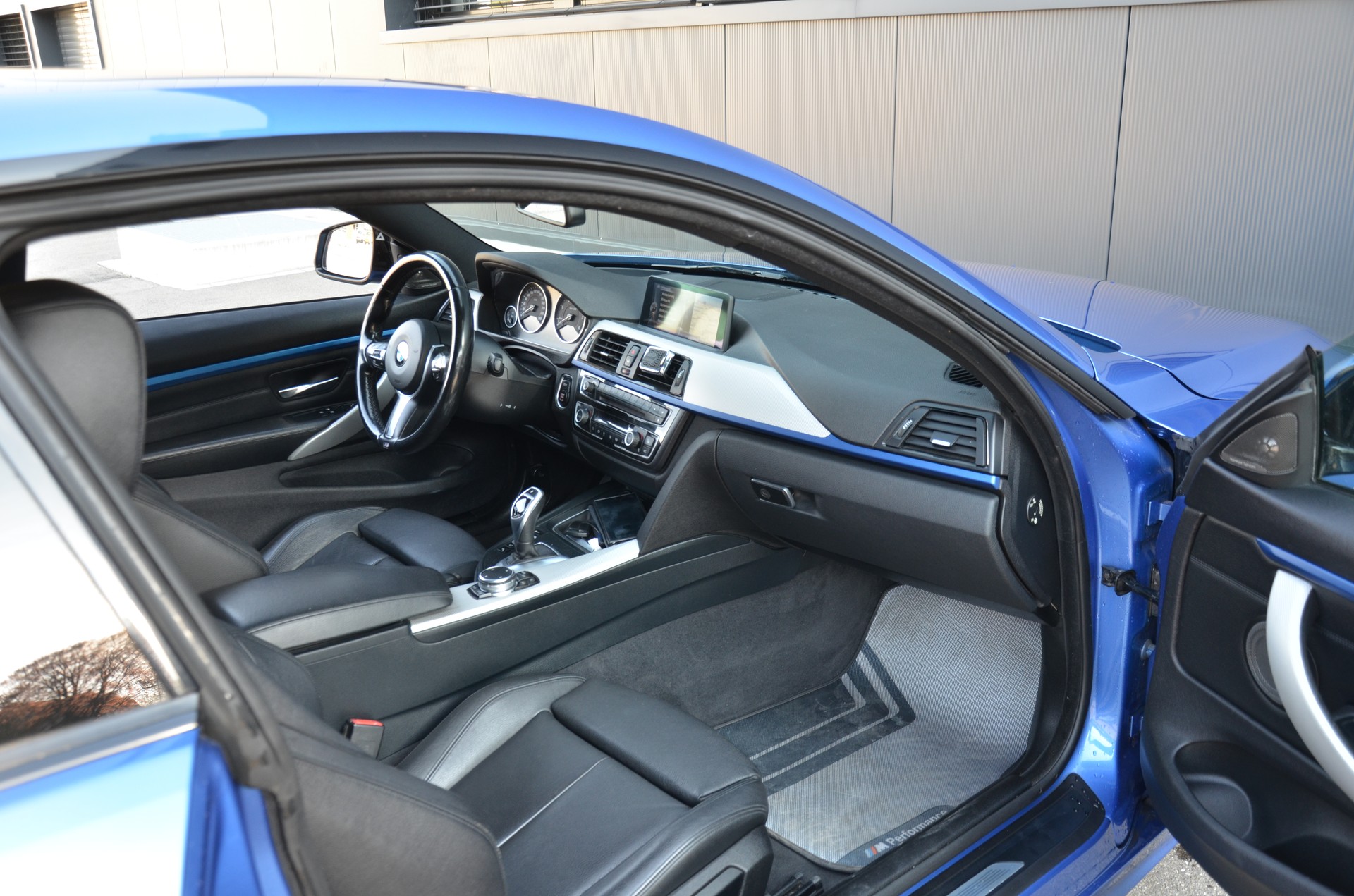 BMW 435d Coupé xDrive Steptronic M Sport-image-9