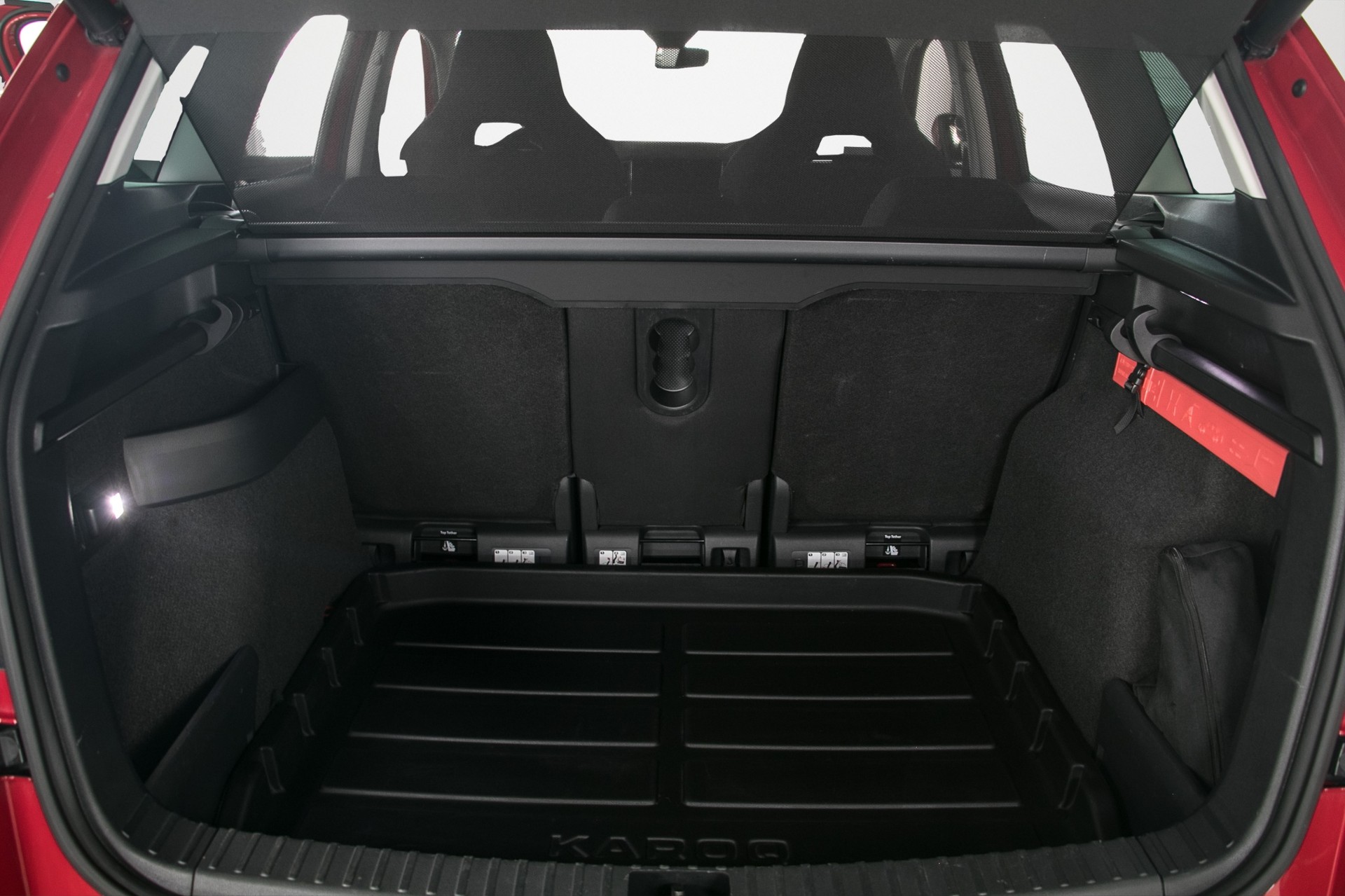 SKODA Karoq 2.0 TDI CR Style 4x4 DSG-image-13